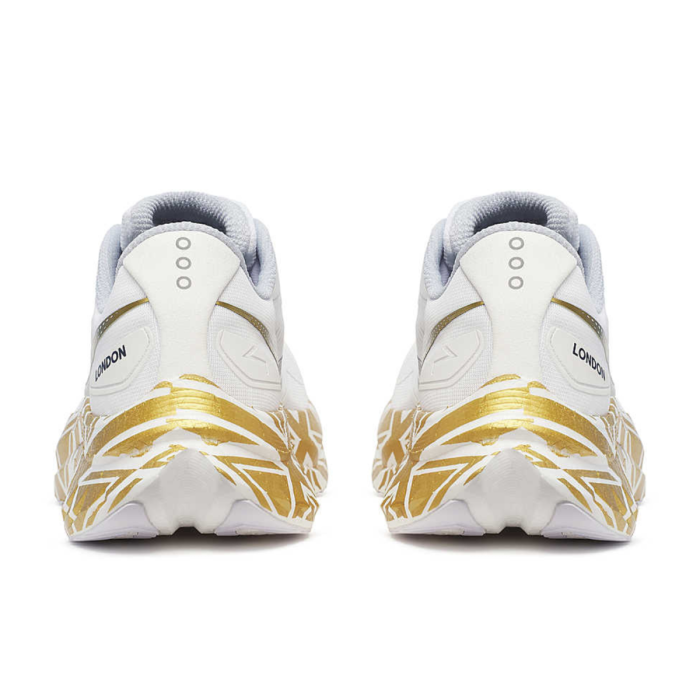 Saucony Dame Løbesko Endorphin Speed 4 Hvid