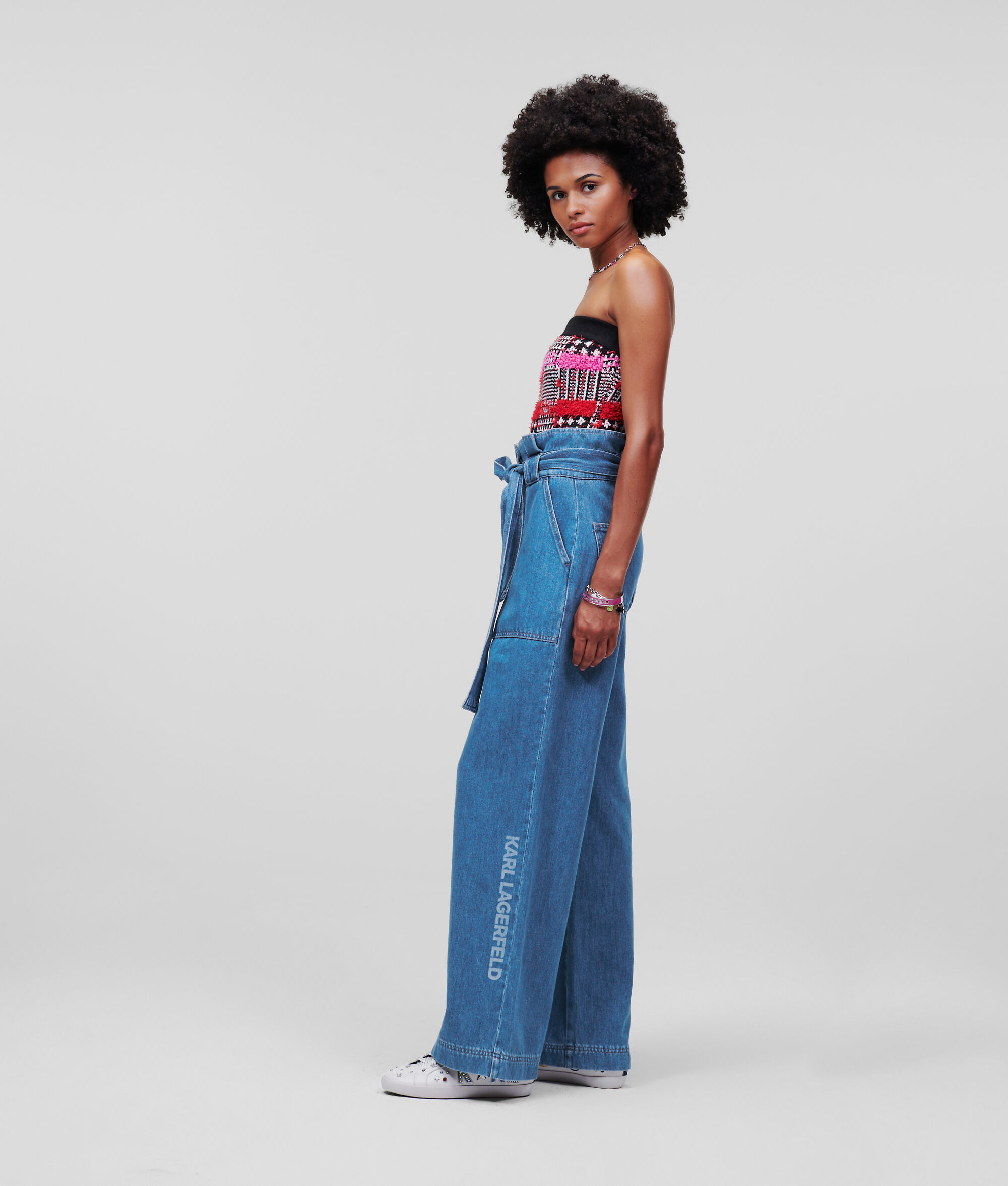 JEAN LARGE À TAILLE FRONCÉE