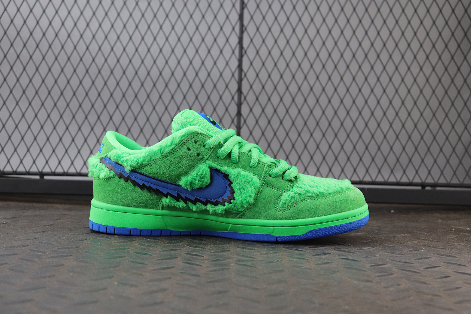Nike SB Dunk Low Grateful Dead Bears Green/Orange/Yellow