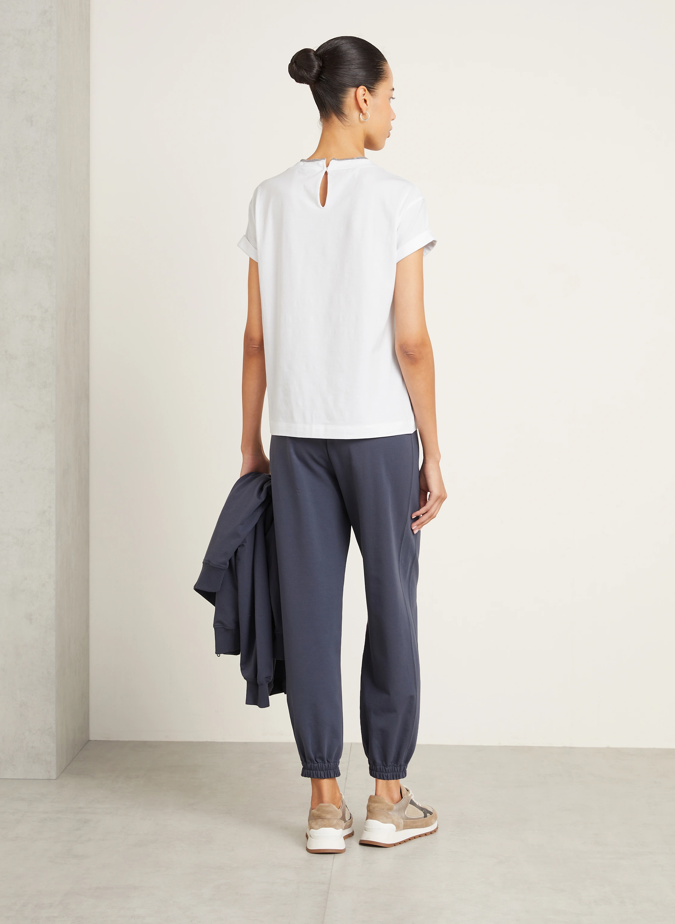 BRUNELLO CUCINELLI T-Shirt mit Zierperlen