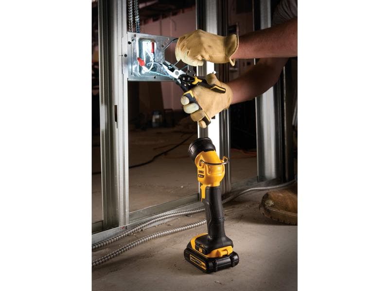 DEWALT Akku-Lampe DCL040 18 V, Solo 18 V Akku-LED-Leuchte aus der innovativen XR-Serie