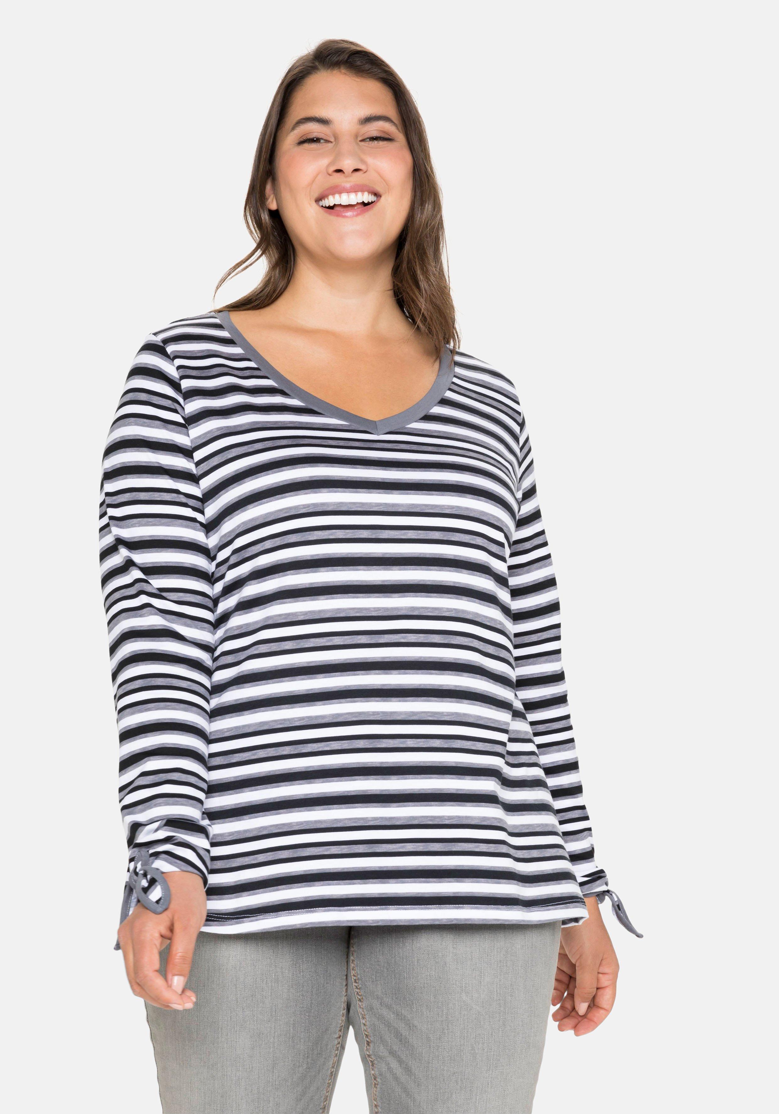 Langarmshirt mit Ringeln und Knoten am Ärmelsaum