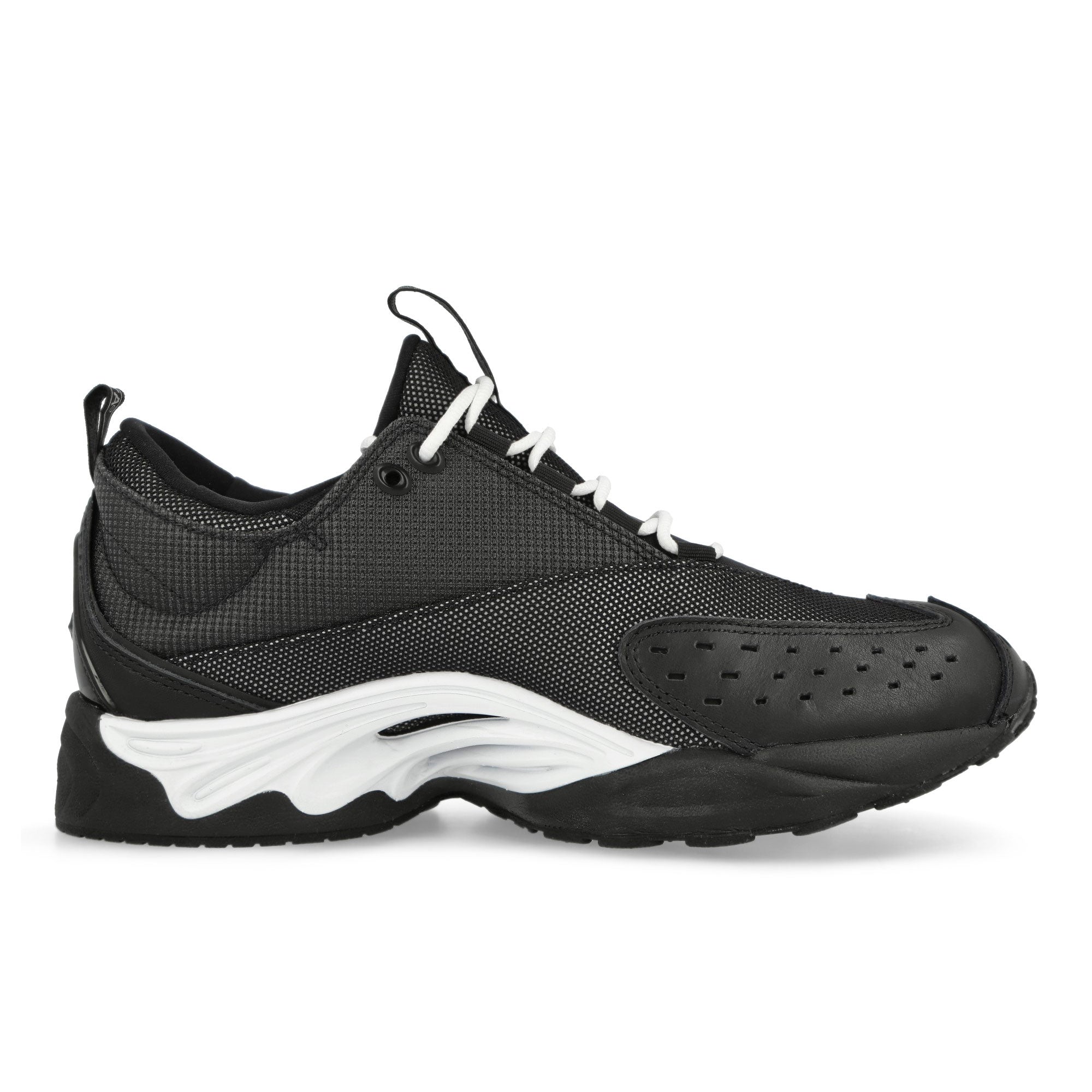 Nike<br>Air Zoom Drive
