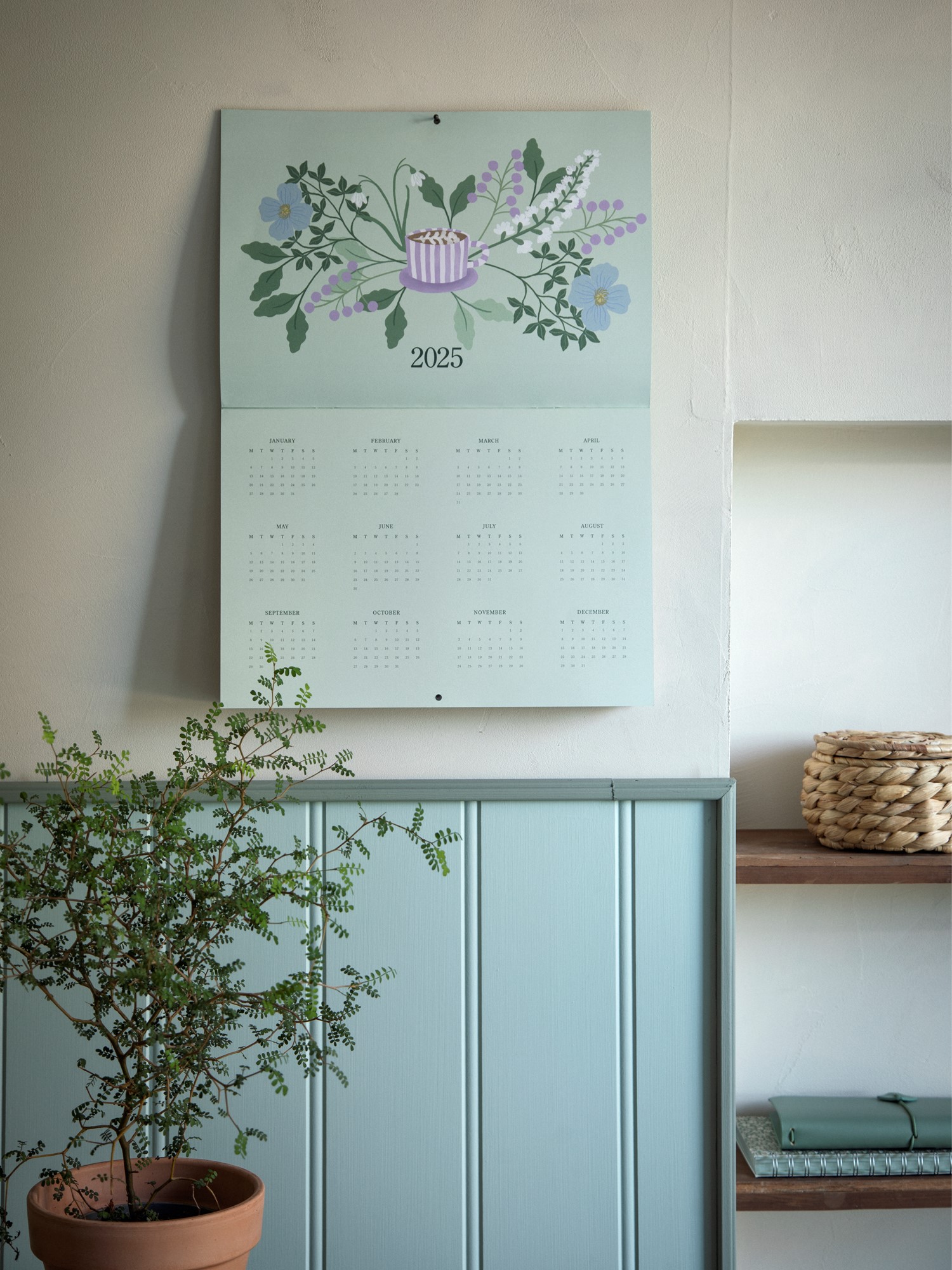 Vægkalender | Papir. 23 x 33 cm. 24 ark. | Spring Green