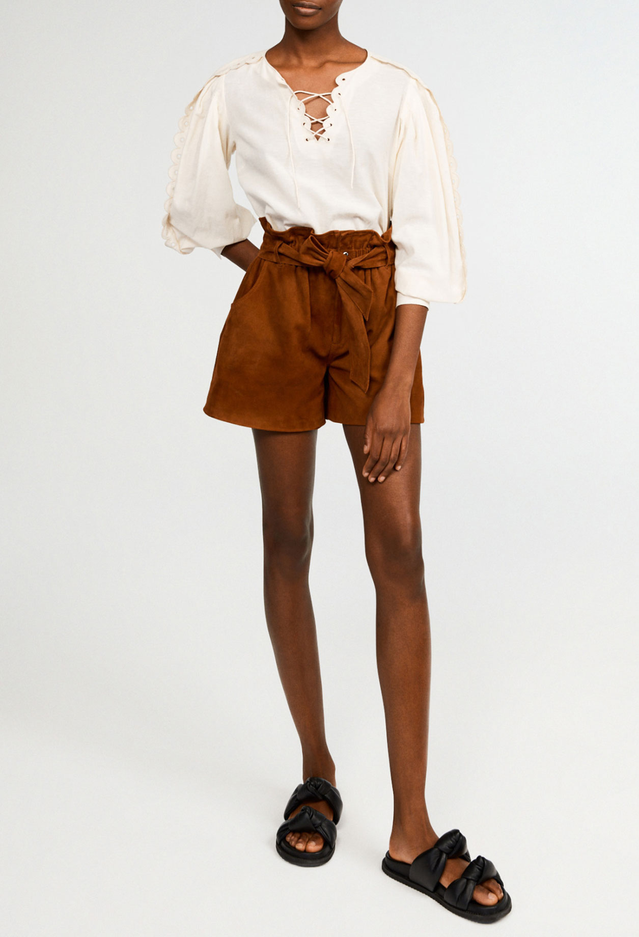 Short en daim responsable