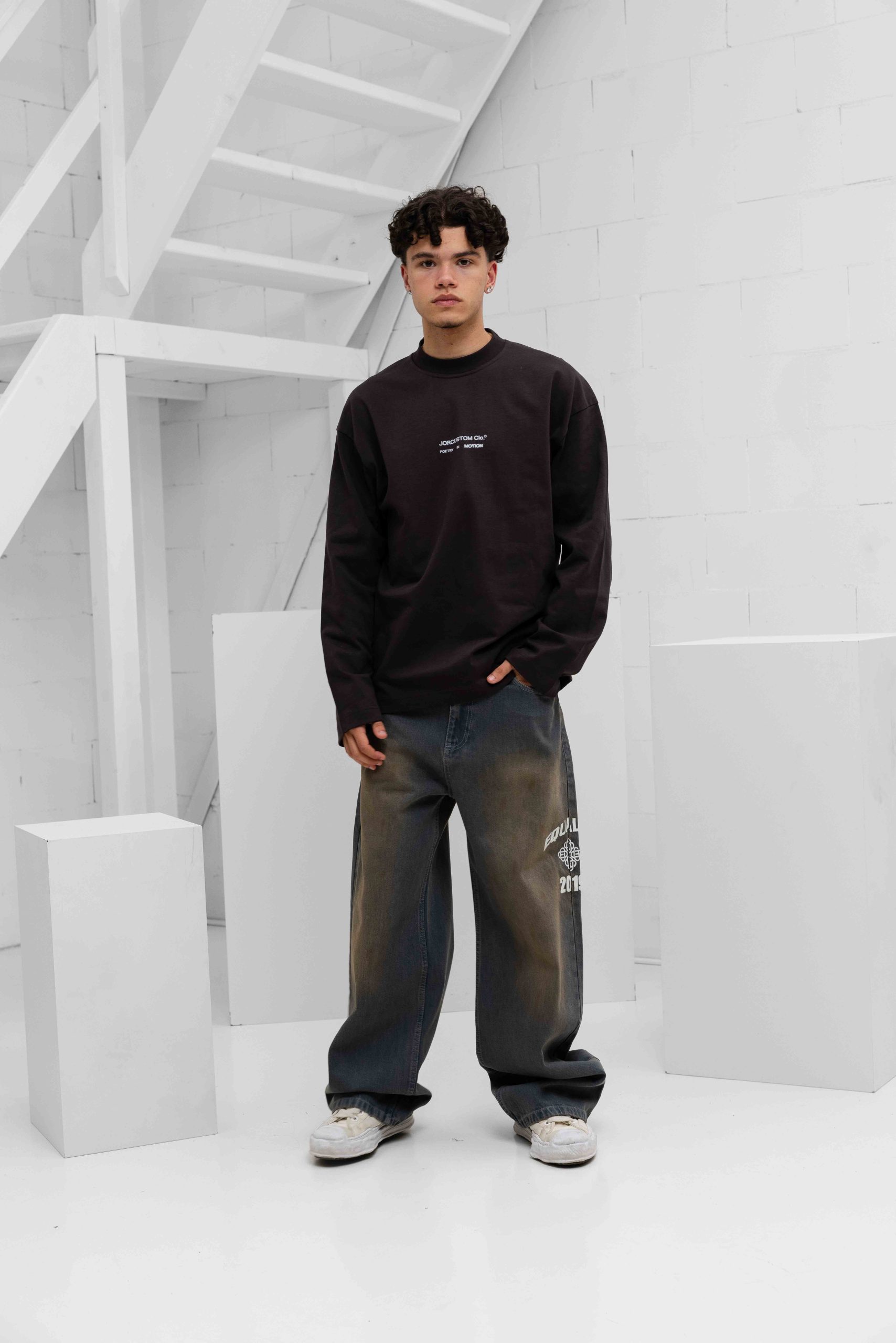 Jorcustom Poetry In Motion Longsleeve T-Shirt Heren Bruin