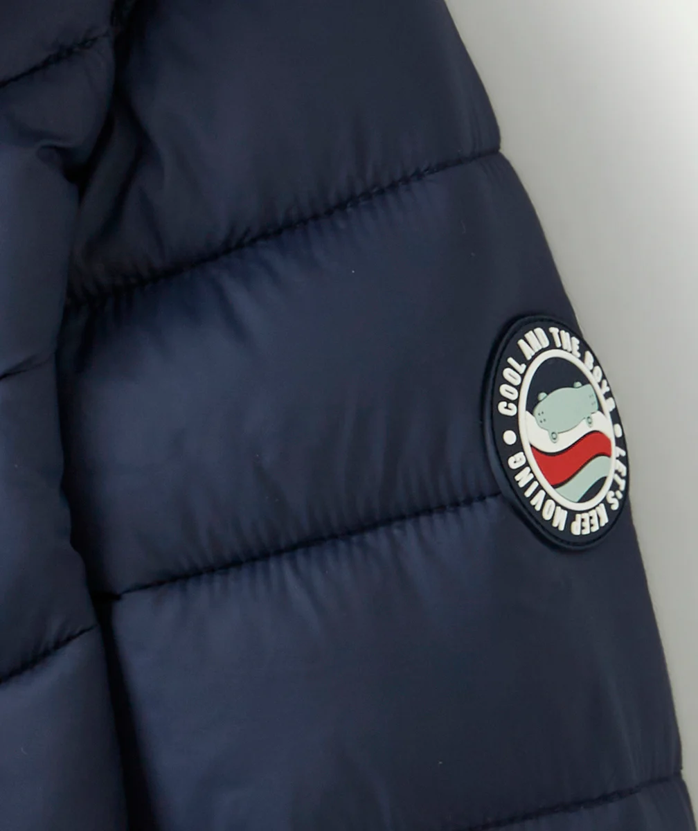 DOUDOUNE À CAPUCHE GARÇON EN FIBRES RECYCLÉES BLEU MARINE