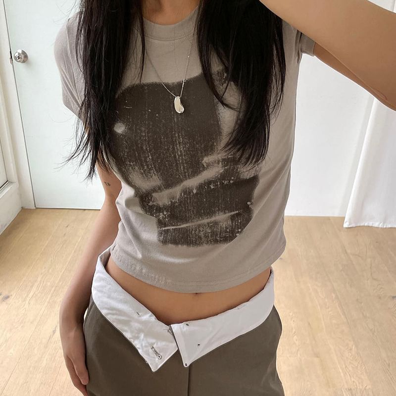 Sosana - Croptop met korte mouwen en grafische print