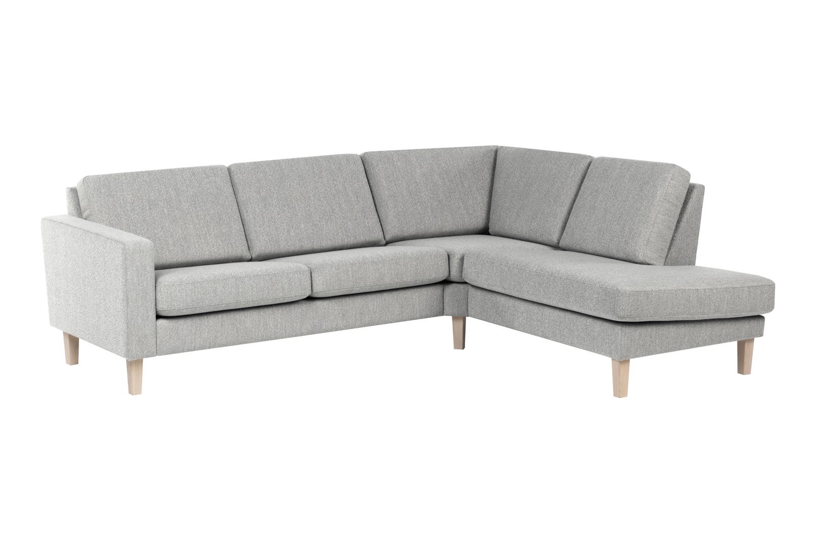 Slogen hjørnesofa Oppsett AH. 2,5-seter med åpen ende høyre. Tekstil Viva Silver med standard ryggpute. Vange B og hvitpigmentert ben 178.
