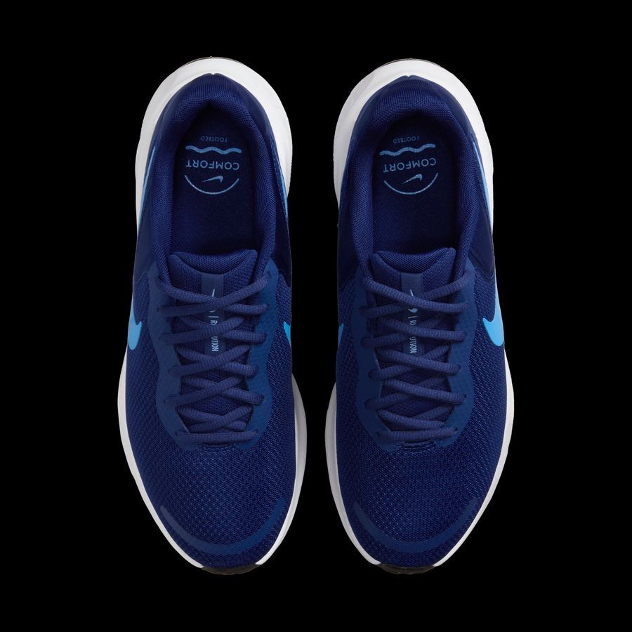 Nike Revolution 7