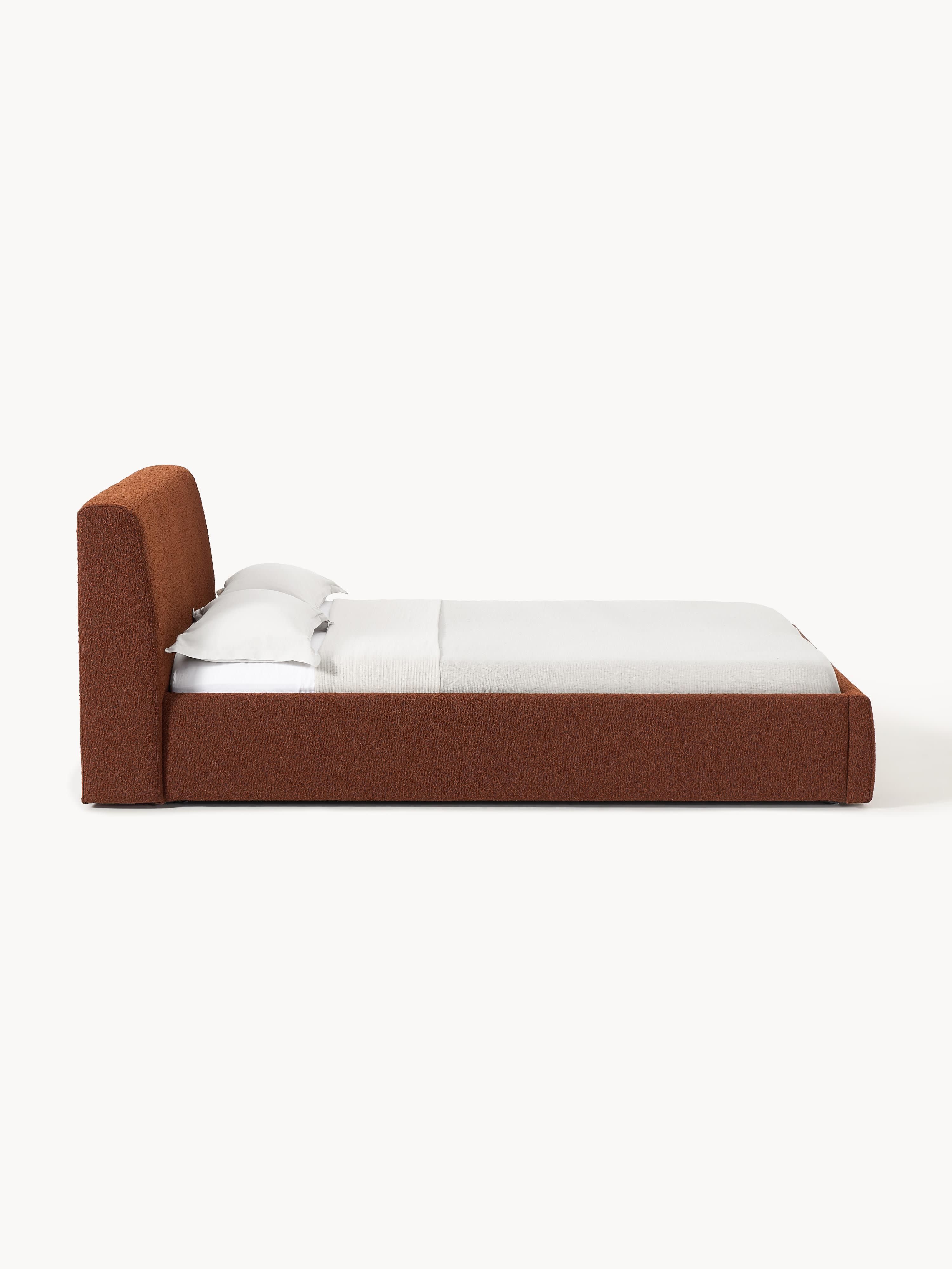 Bouclé gestoffeerd bed Cloud