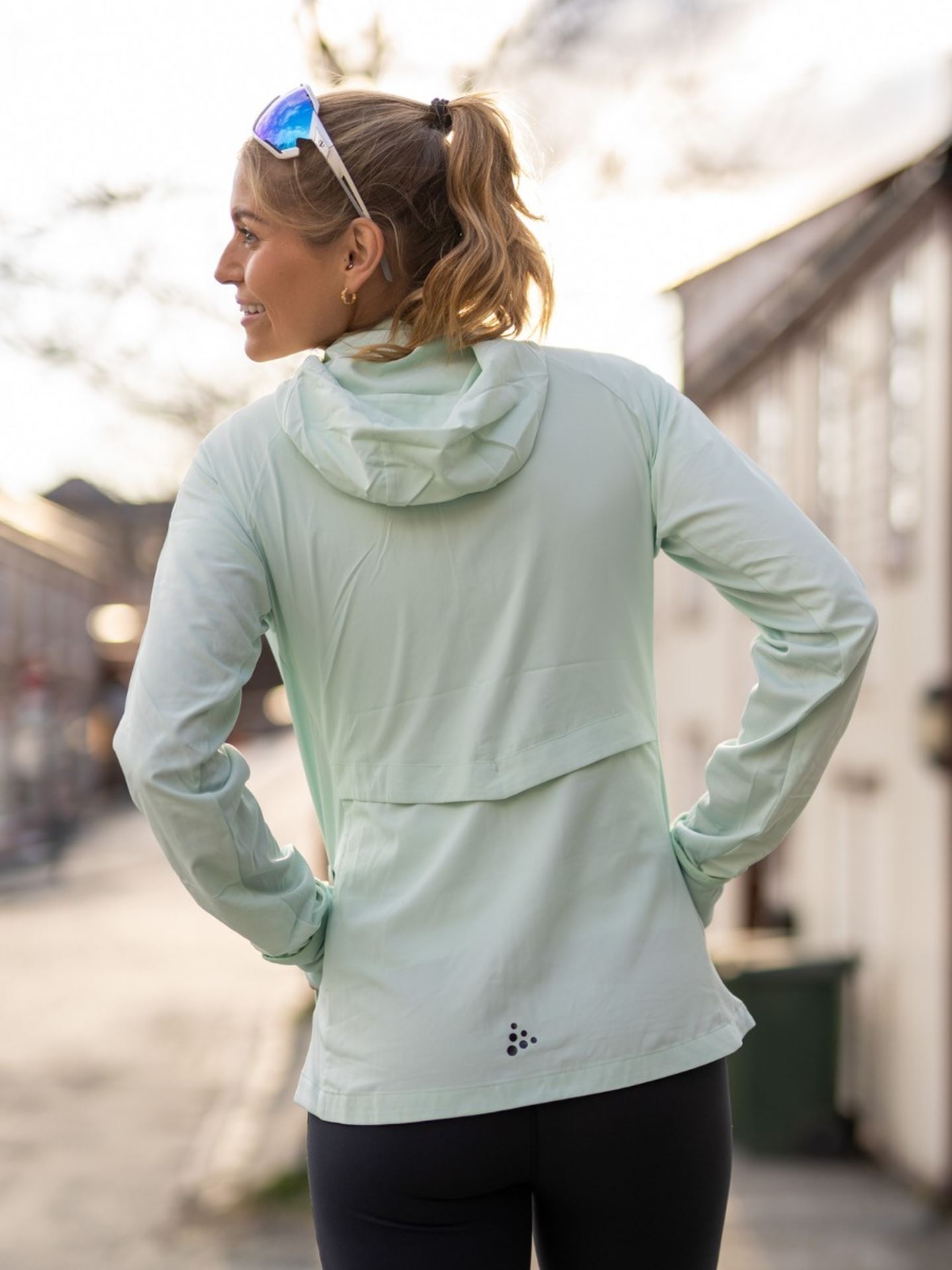 Charge Light Jacket