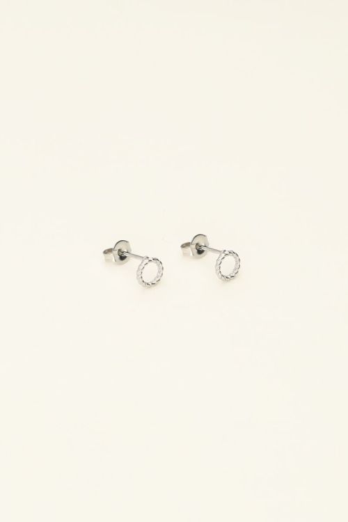 Ronde studs met reliëf