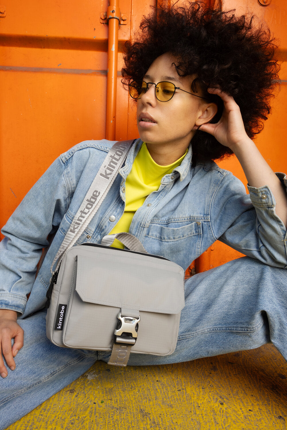 Kintobe  Noah crossbody taske - Chrome Grey