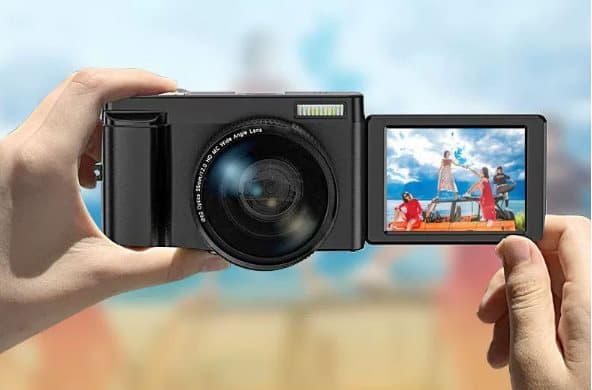 INF Digitalkamera 48 MP, 1080p HD, 16x zoom, flip-skjerm Svart