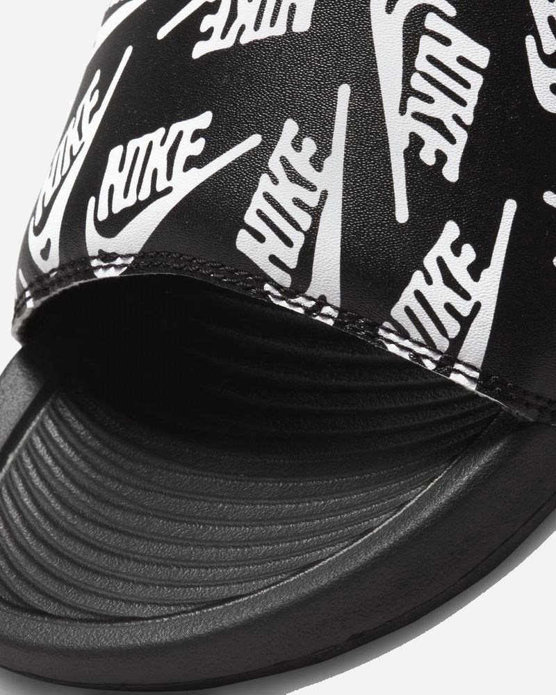 Claquettes Nike Victori One Noir & Blanc