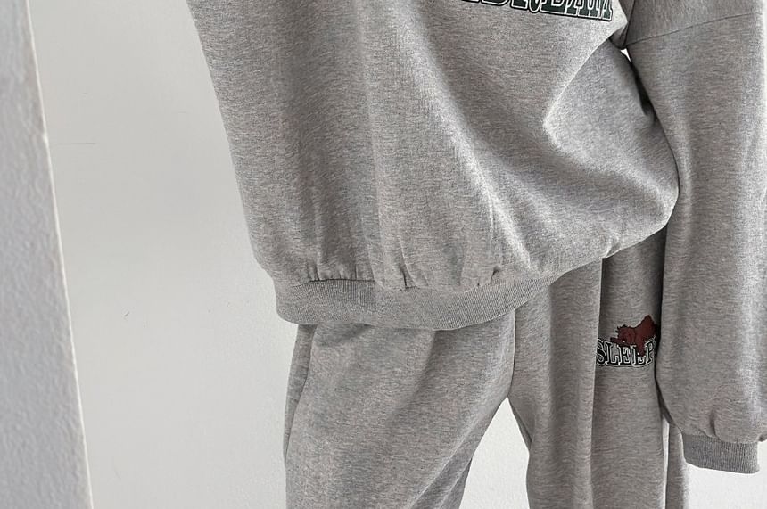 Chubby Girl - Set: Berenprint Pullover + Joggingbroek