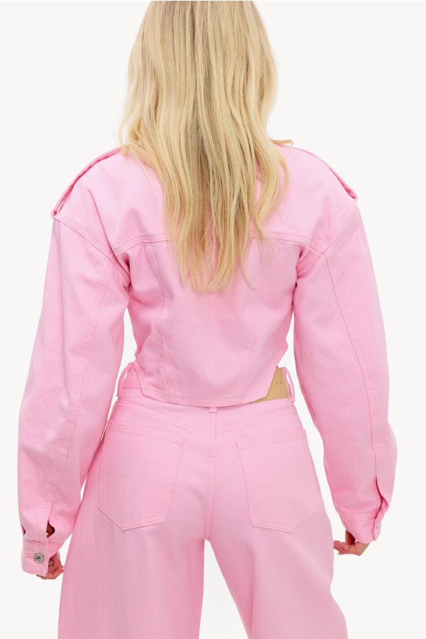 BEYOND COMPARE - PINK