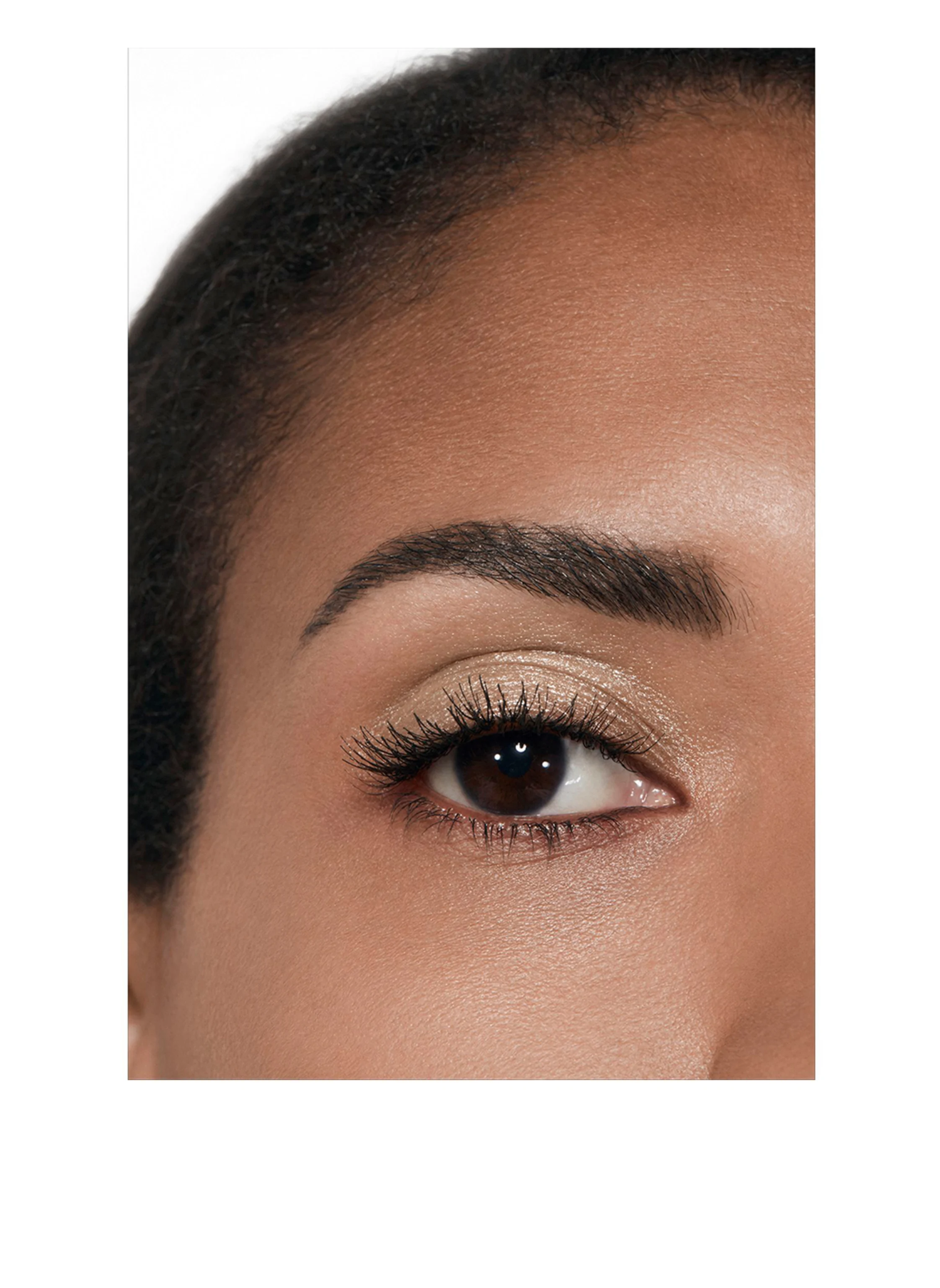 CHANEL OMBRE ESSENTIELLE