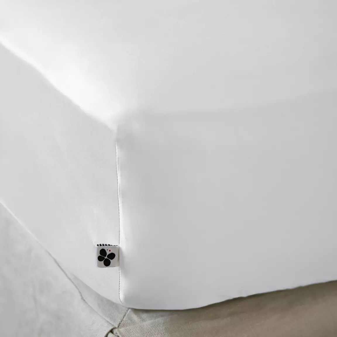 Drap housse satin de bambou (160 x 200 cm) Salomé Blanc chantilly