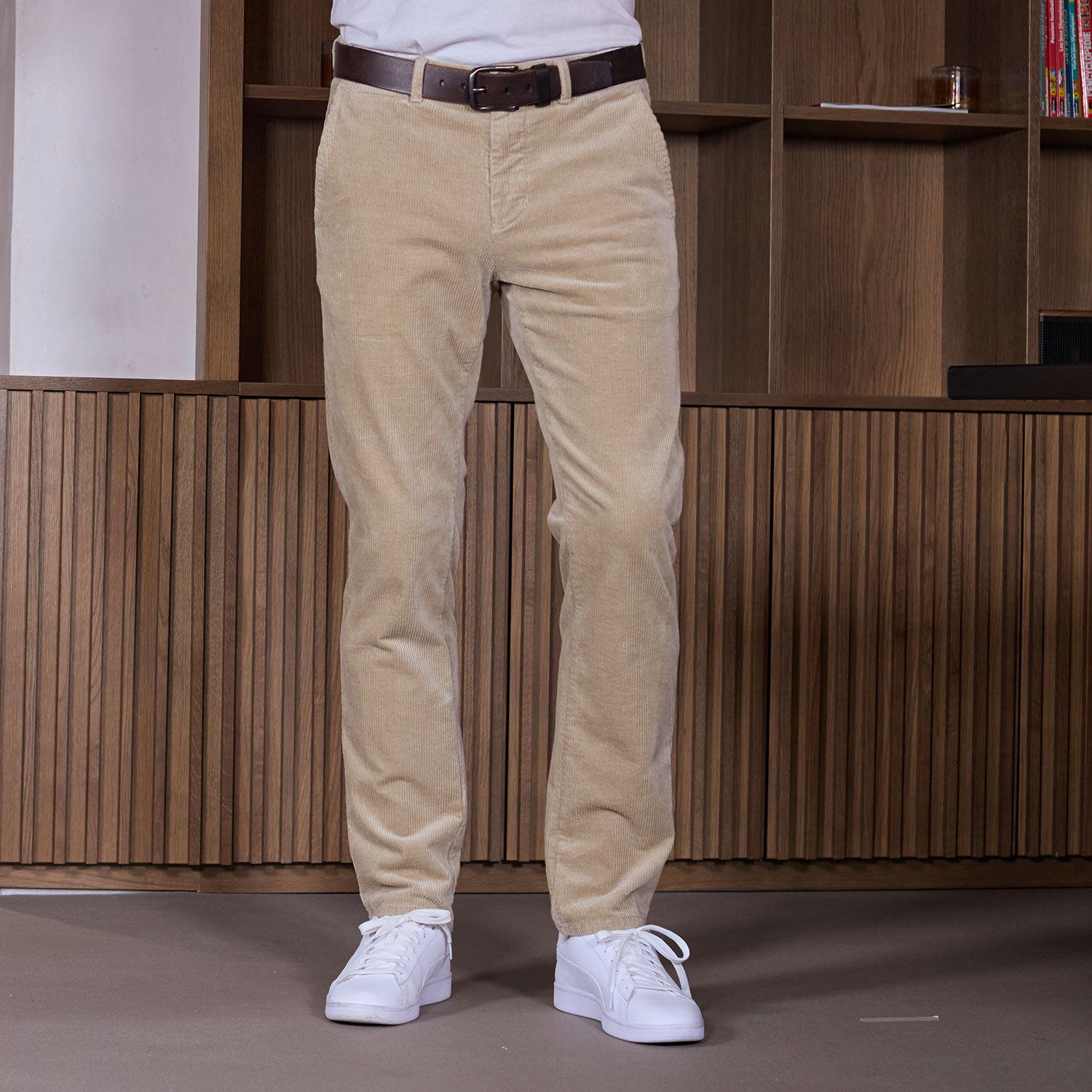Modische Chinohose aus Breitcord