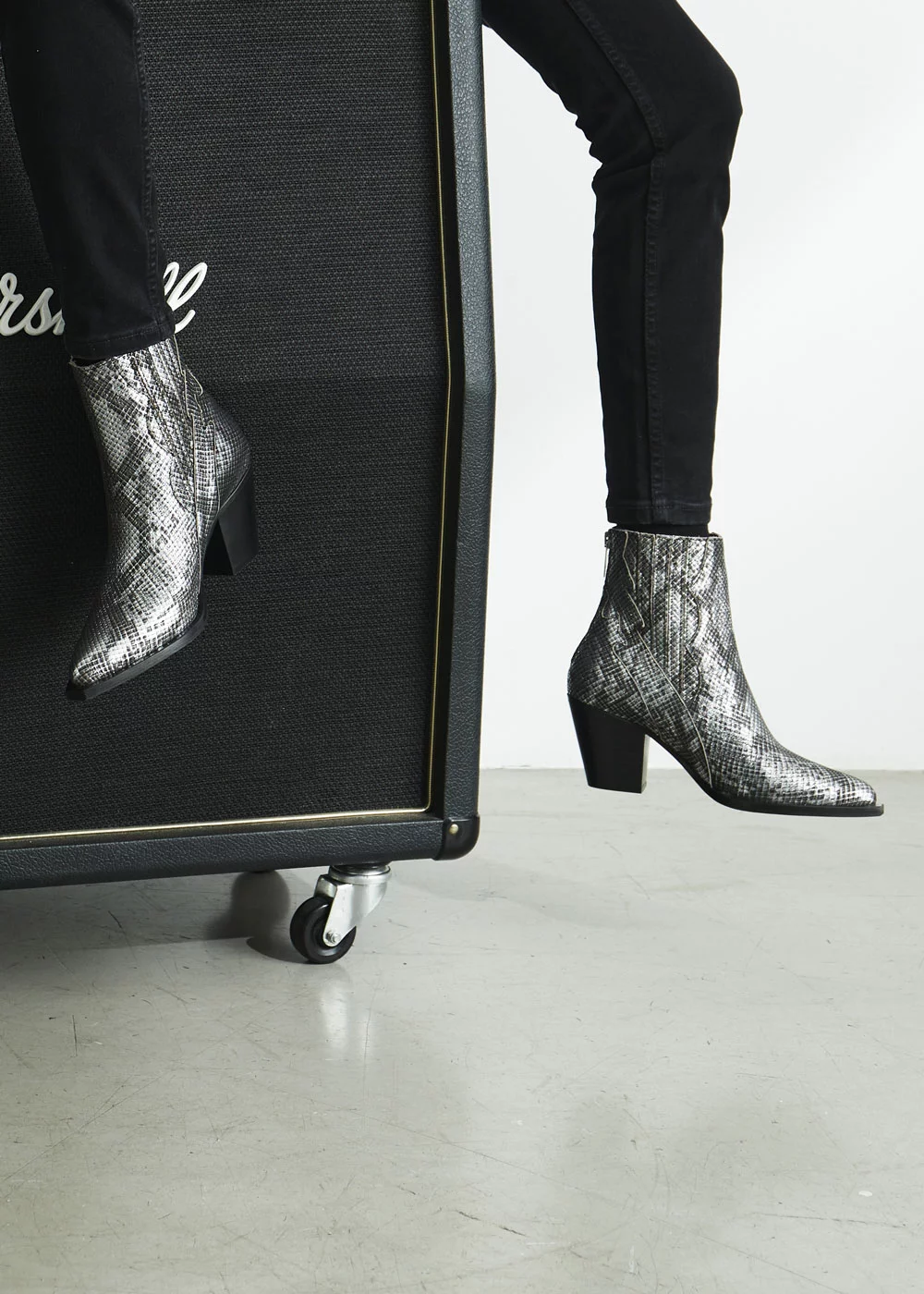 PHILOMENE CUIR IMPRIME PYTHON METALLISE GRIS