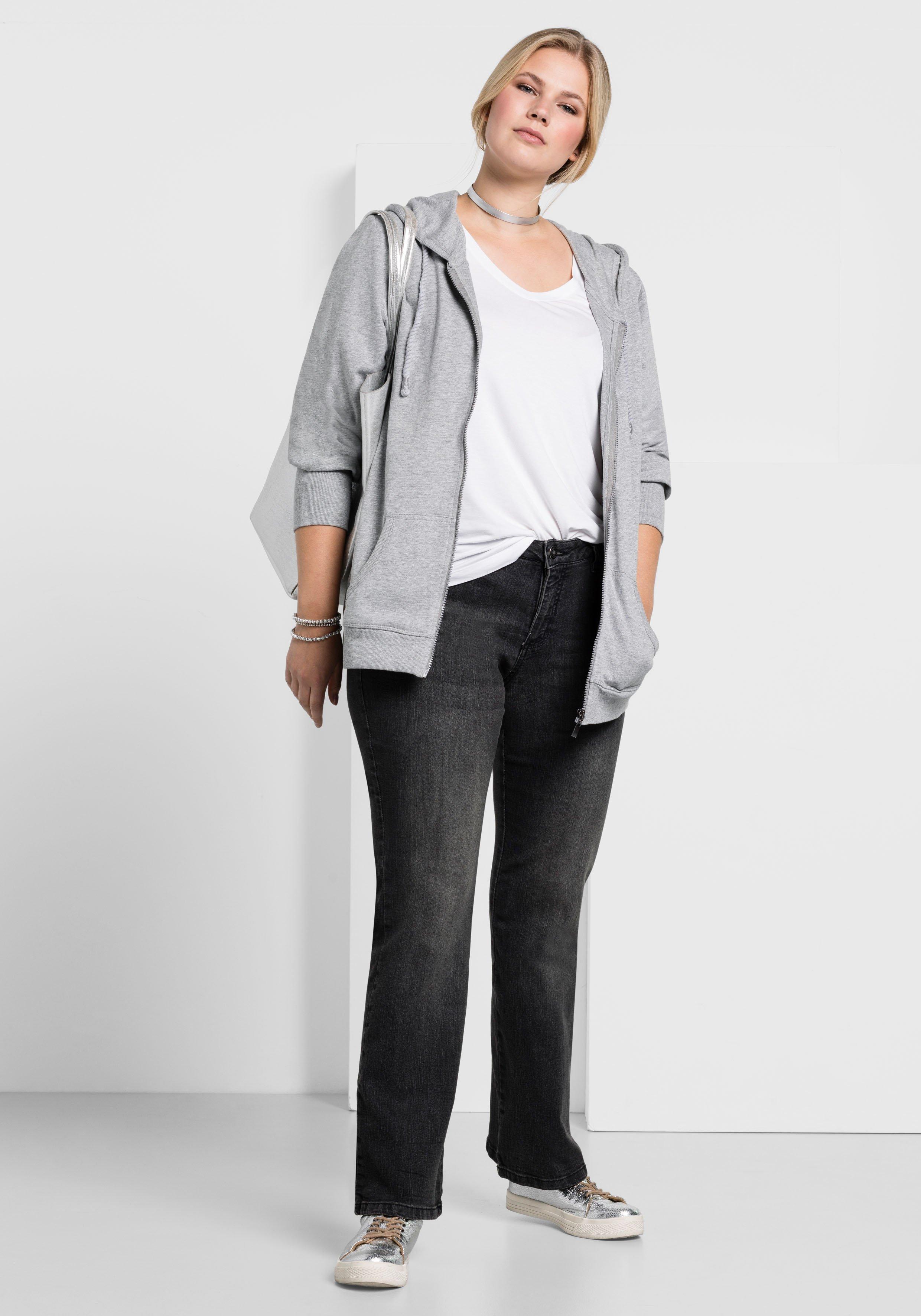Bootcut-Jeans in 5-Pocket-Form, mit Used-Effekten