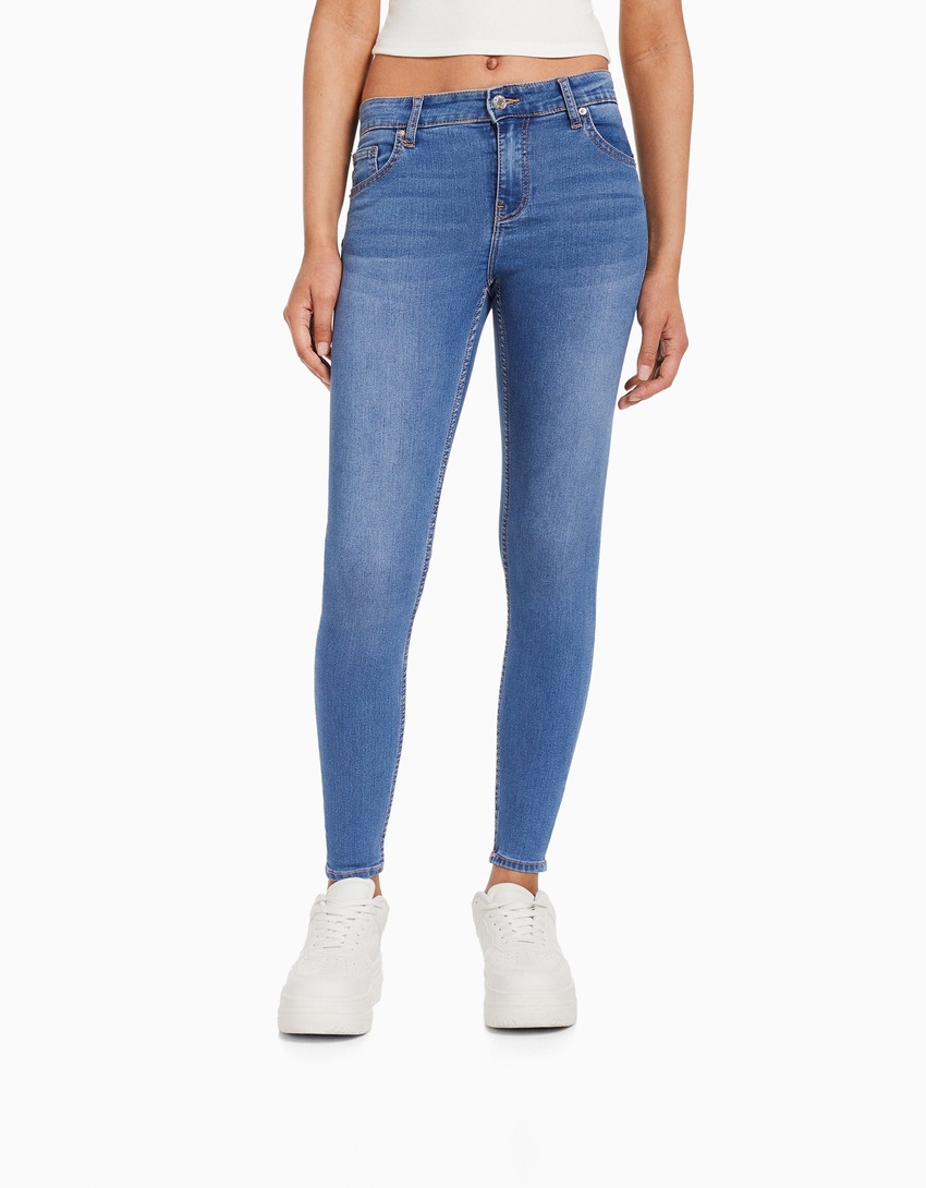 calça jeans skinny push-up