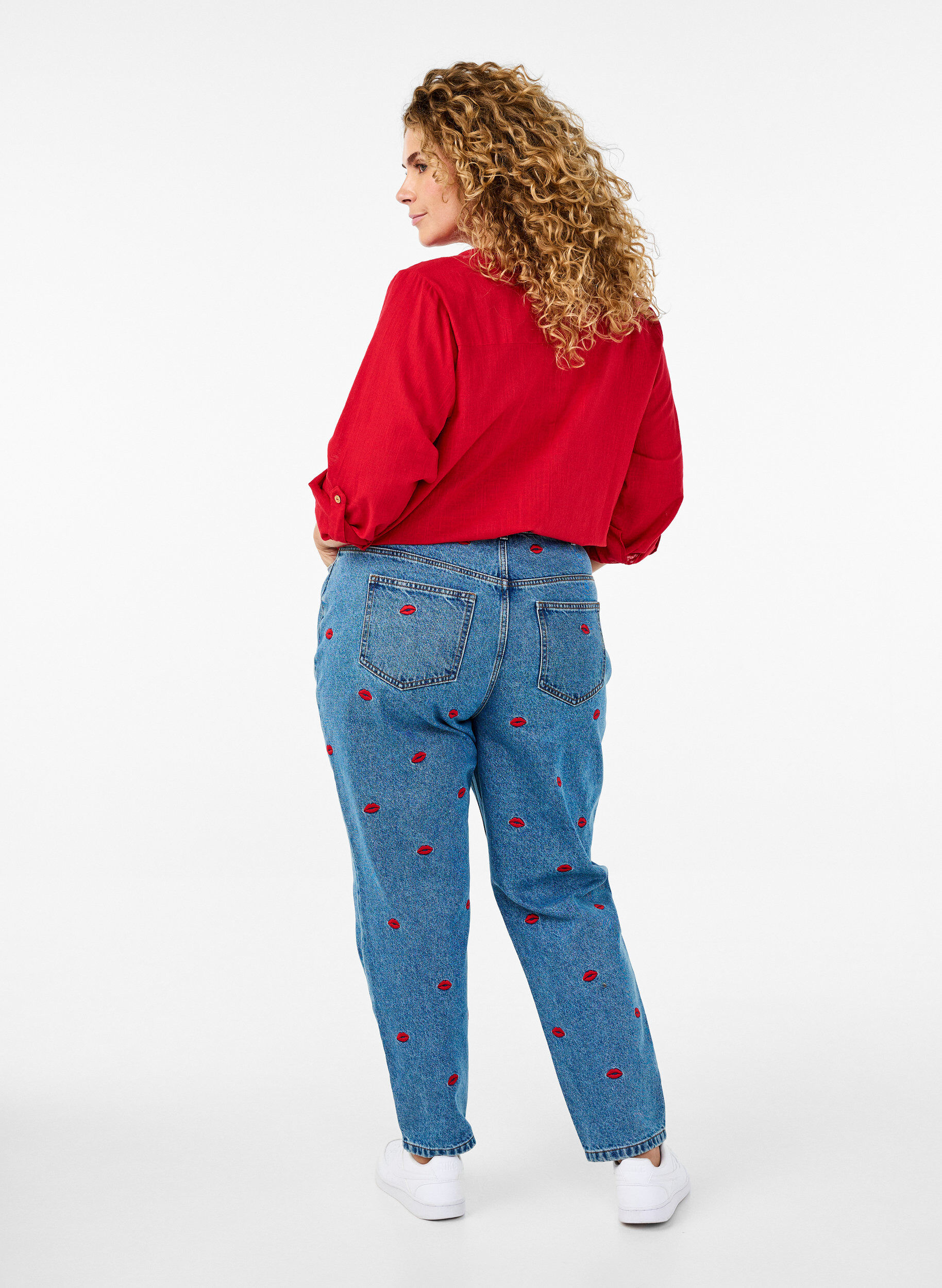 Mille mom fit jeans med broderi