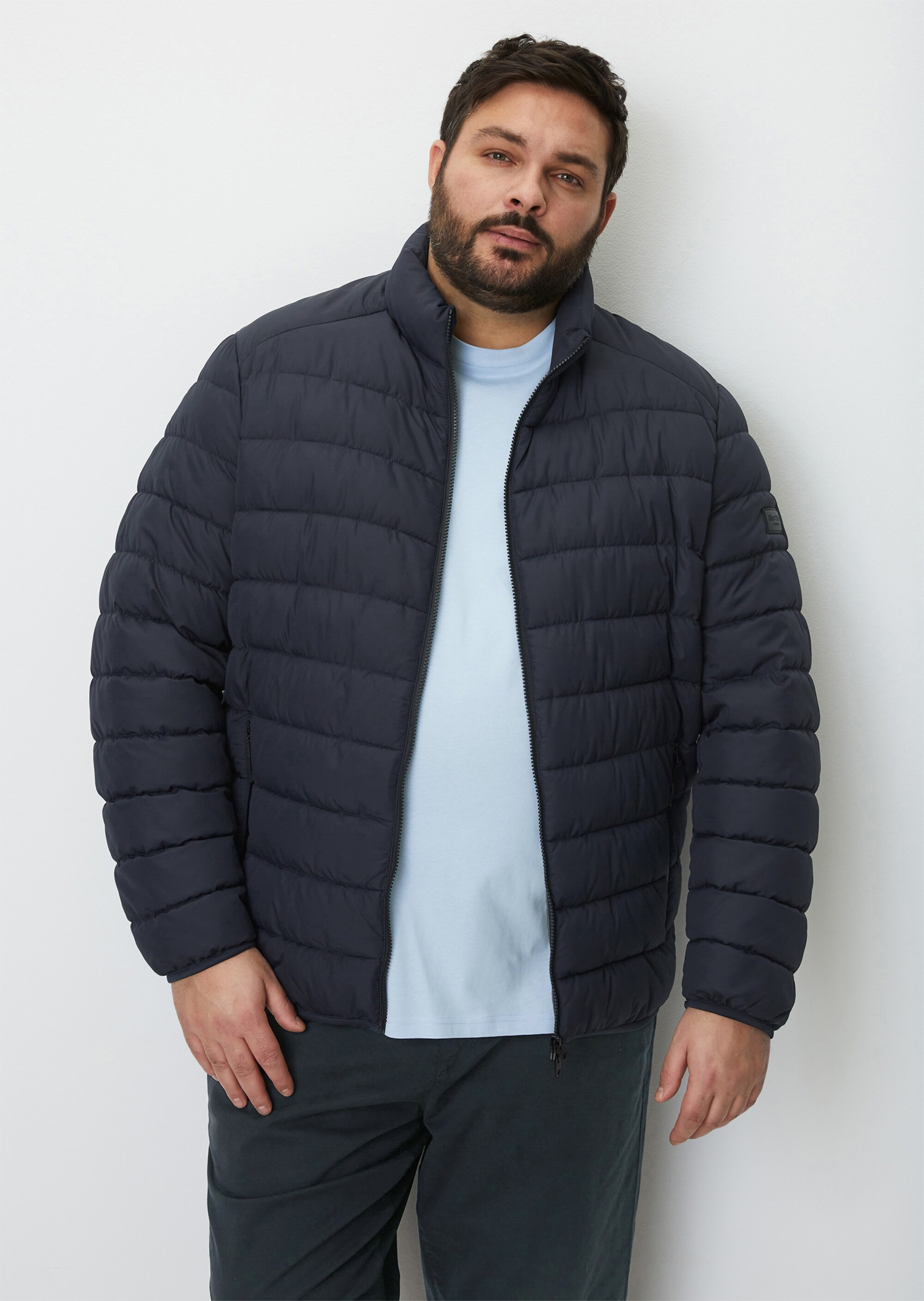 Steppjacke regular in leichter, wasserabweisender Qualität