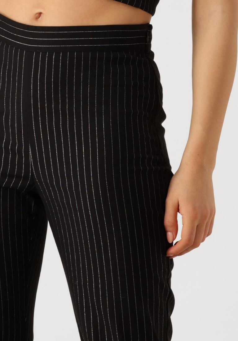 zwarte gestuz flared broek caylinagz hw pants