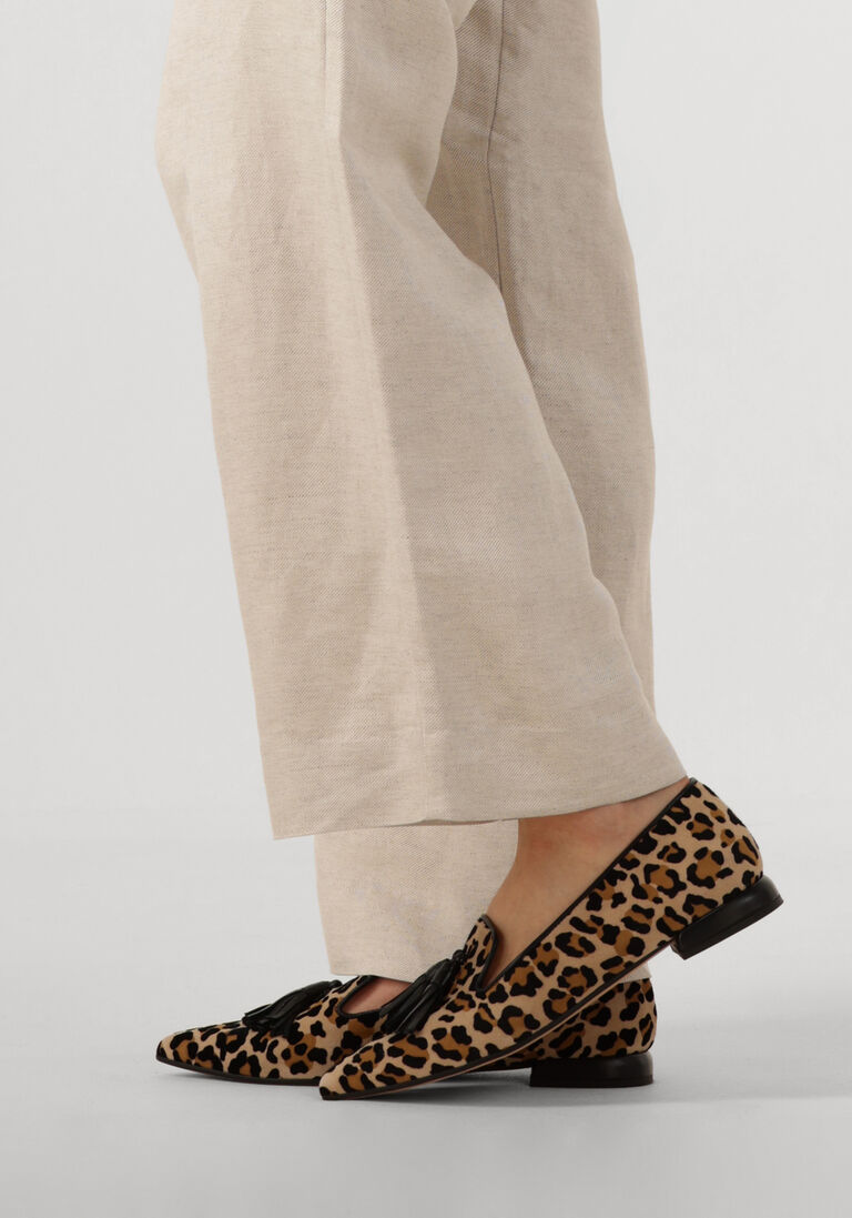 beige notre-v loafers 12228