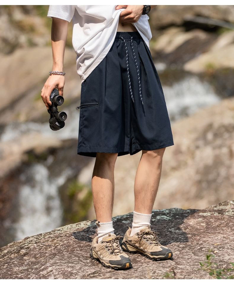 Really Point - Mid Rise Plain Cargo Shorts