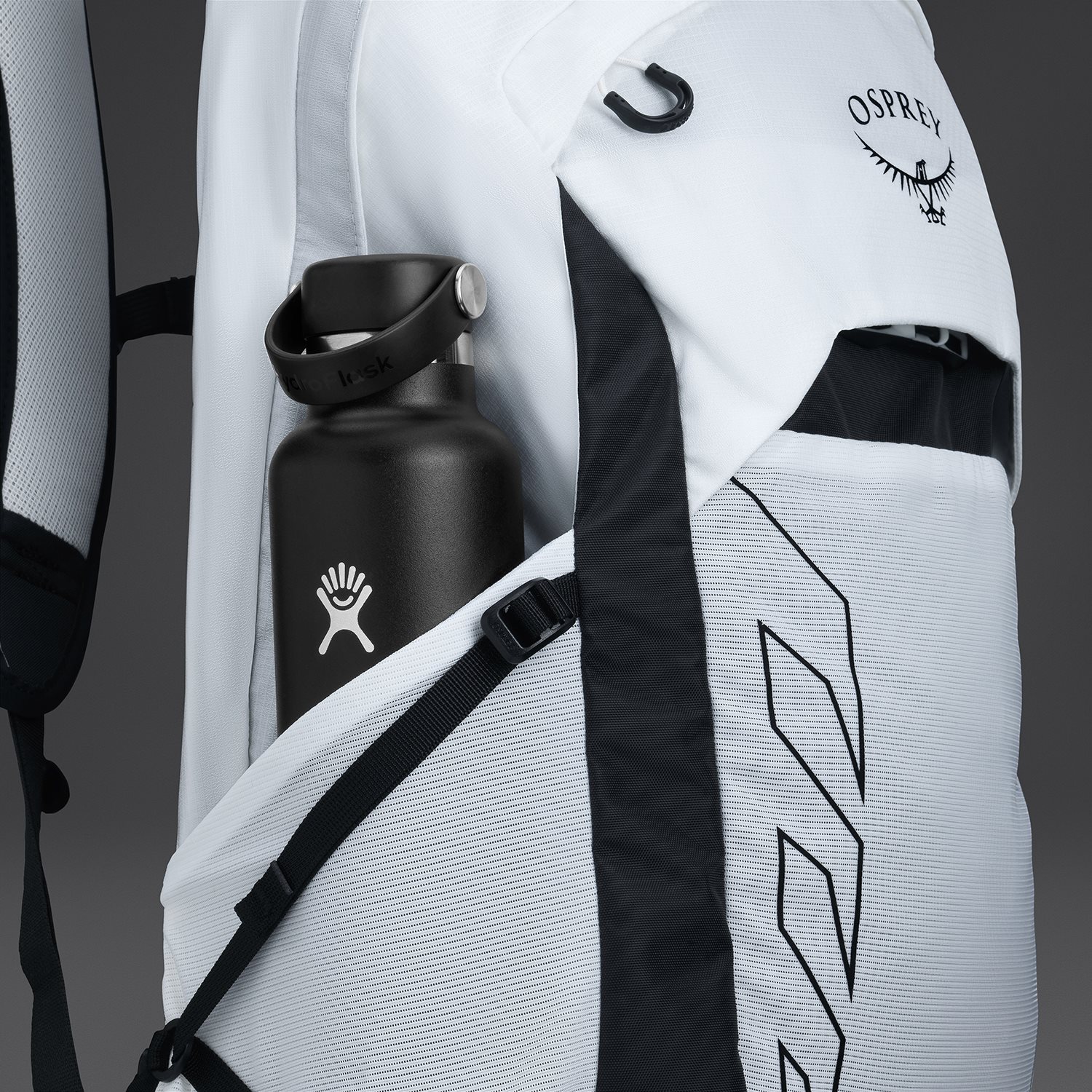 Osprey Talon 22 white-black