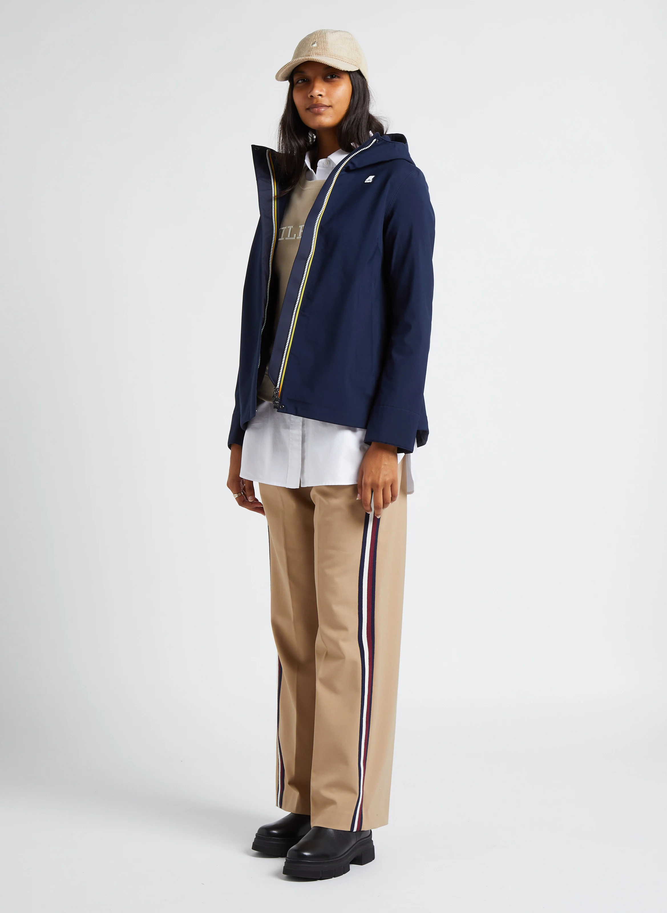 Sweat col rond brodé en coton| Beige