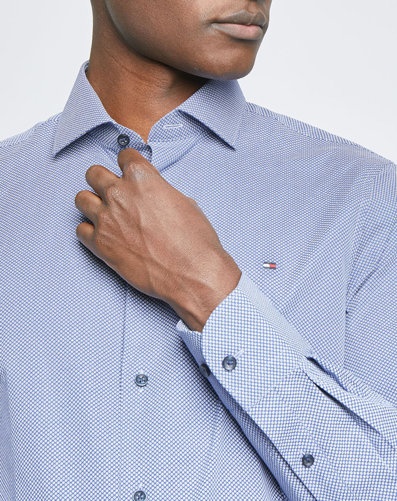 Tommy Hilfiger Chemise Slim 100% Coton Bio Poplin à pois bleue
