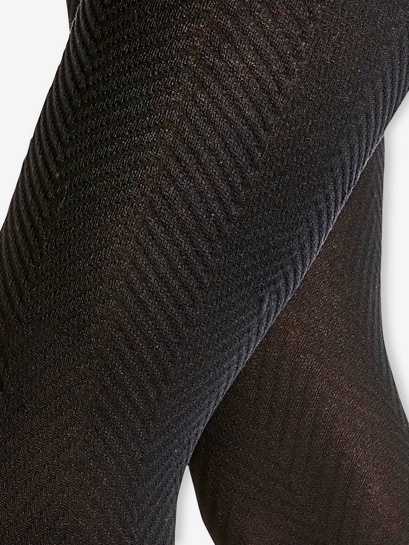 Meia-calça preta de gestante com estampa espinha de peixe