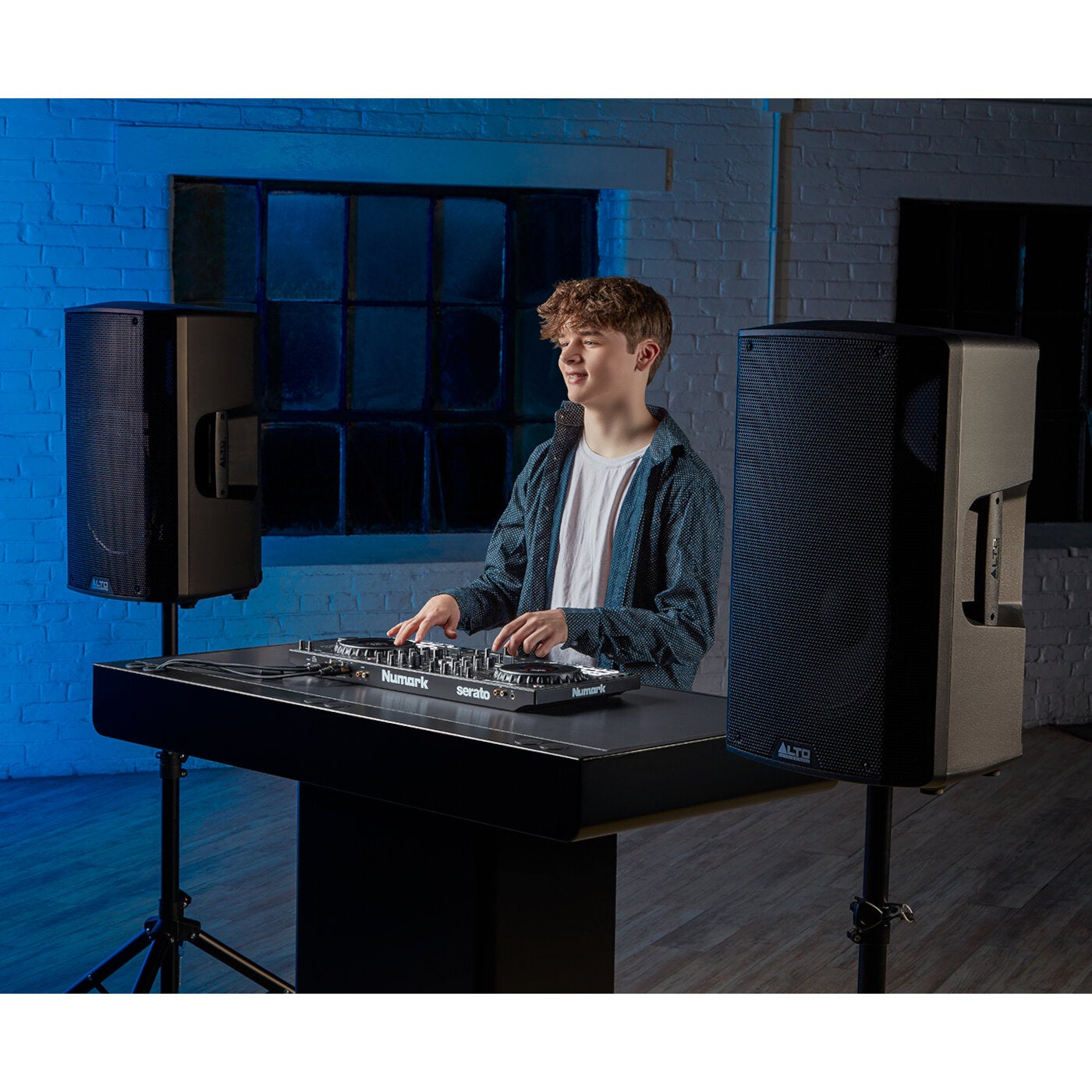 Numark NS4FX 4-kanaals DJ-controller