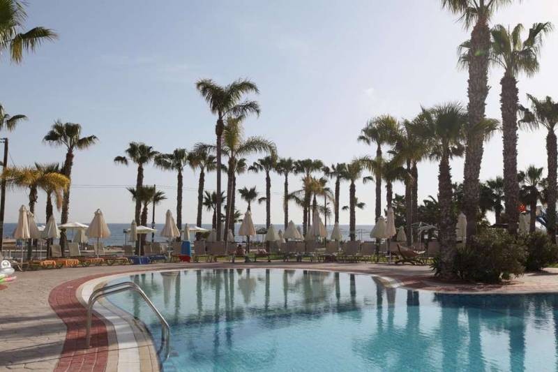 Constantinos The Great Beach