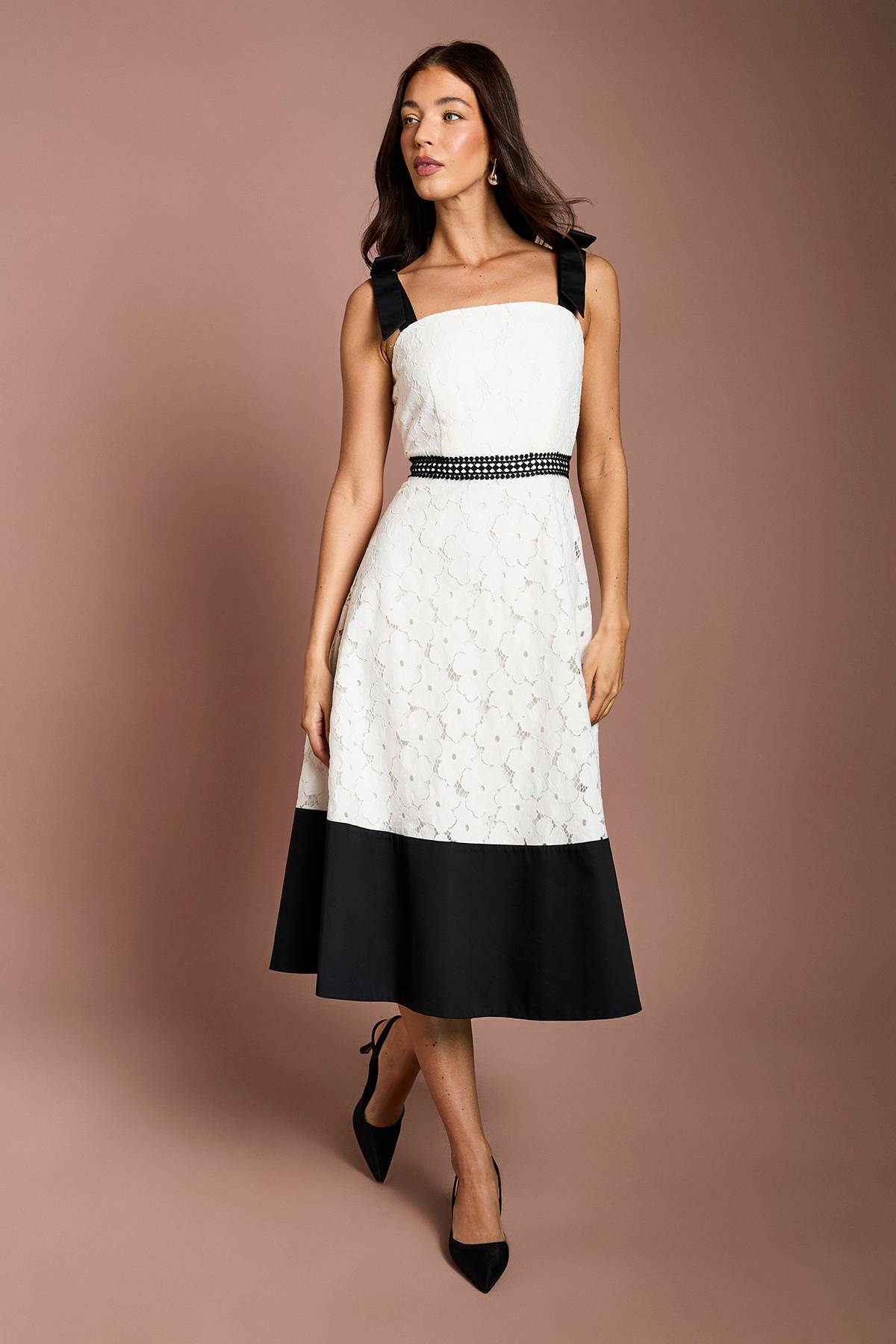 Coast Robe Midi En Dentelle Florale Avec Nœuds Aux Épaules