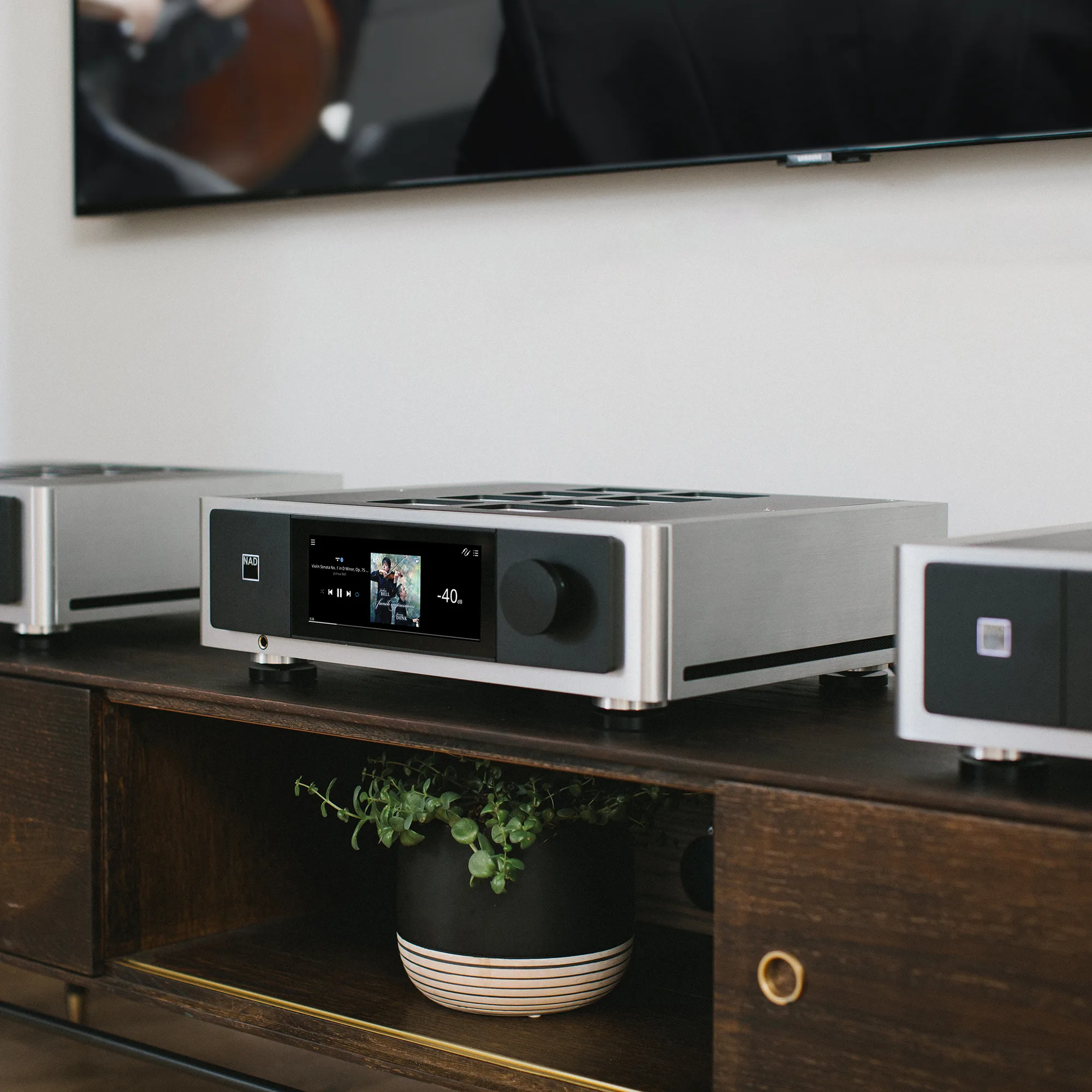 NAD M66   M23 Amplis hi-fi stéréo