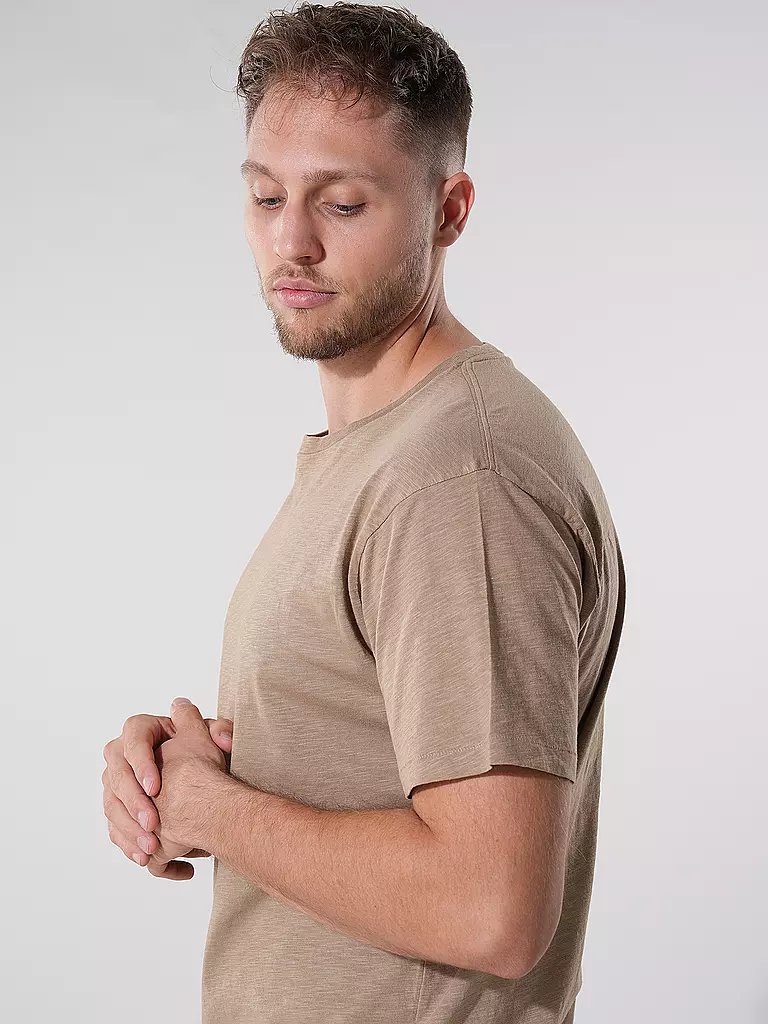 NUDIE JEANS T-Shirt ROFFE beige