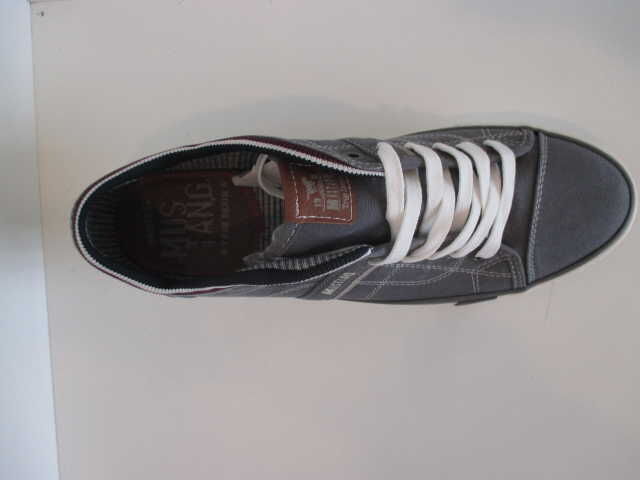 Mustang Sneaker