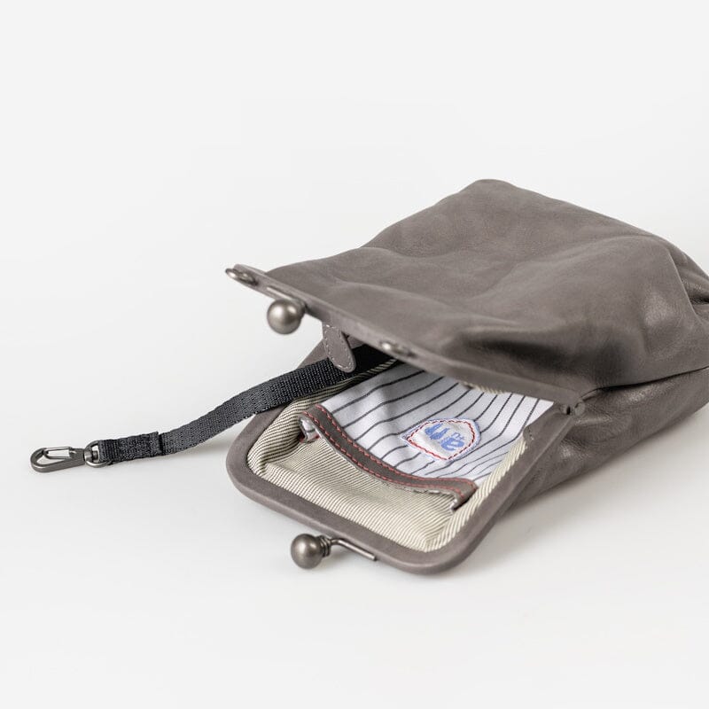 Aunts & Uncles Grandma's Luxury Club Mrs. Sugar Pop Telefoontas - Beugeltasje Oyster Grey