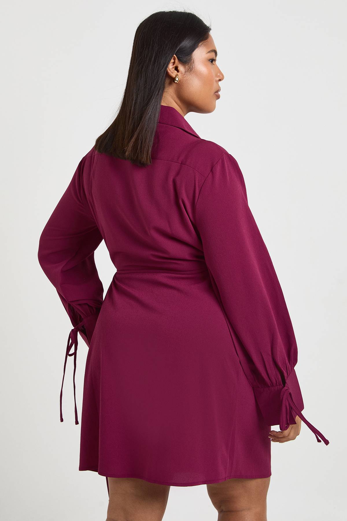 boohoo Robe Midaxi Grande Taille Portefeuille Tissée avec Lien