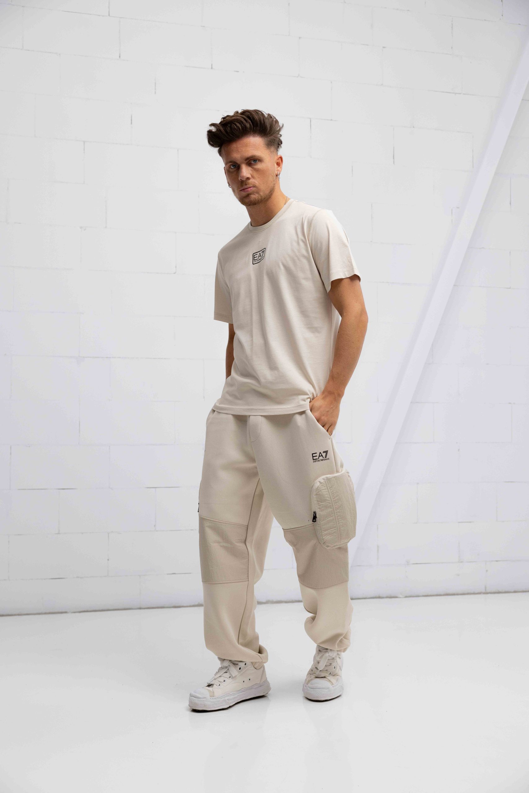 EA7 Emporio Armani Logo Series Trainingsbroek Beige