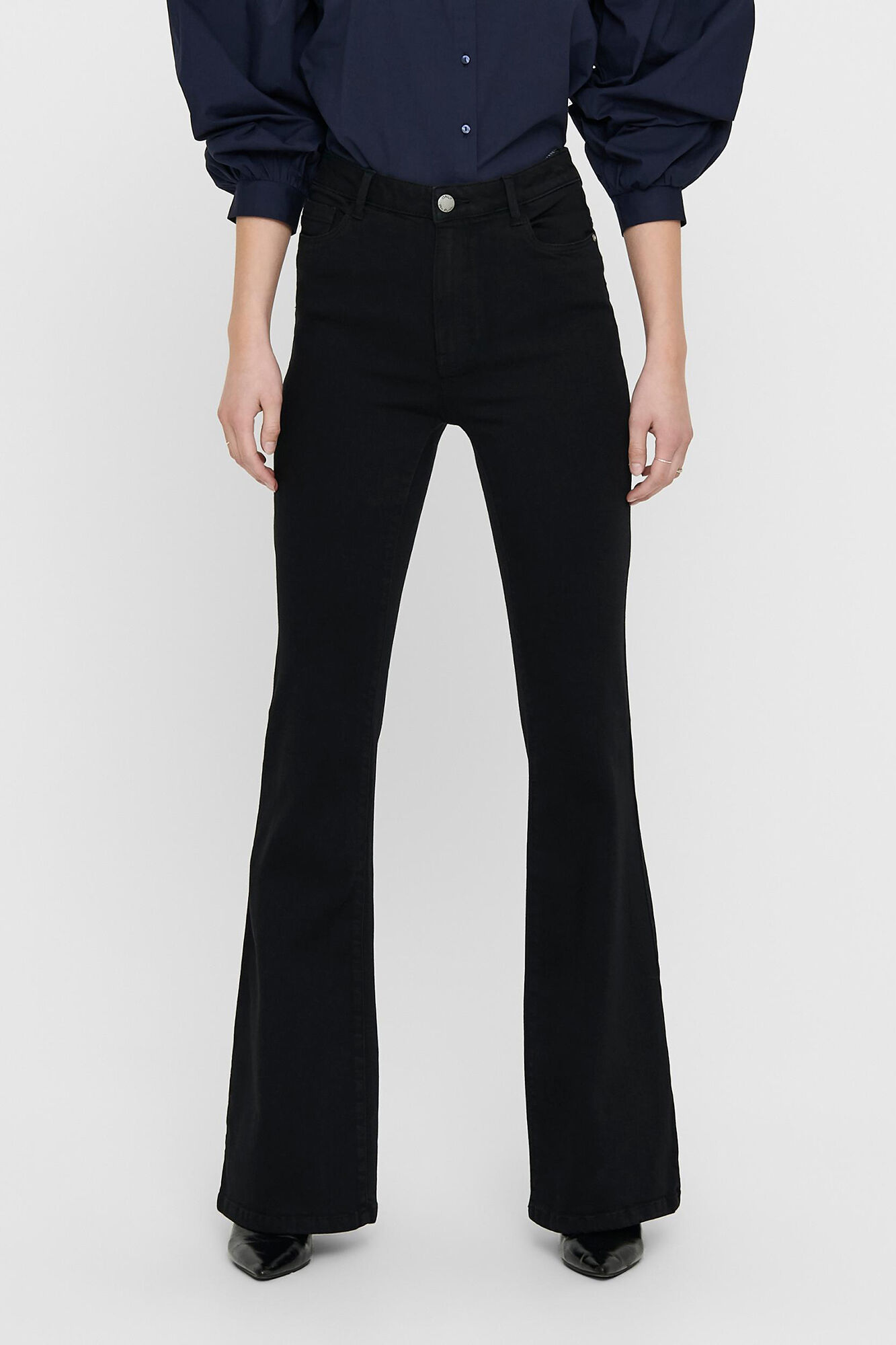 Calça jeans boca de sino