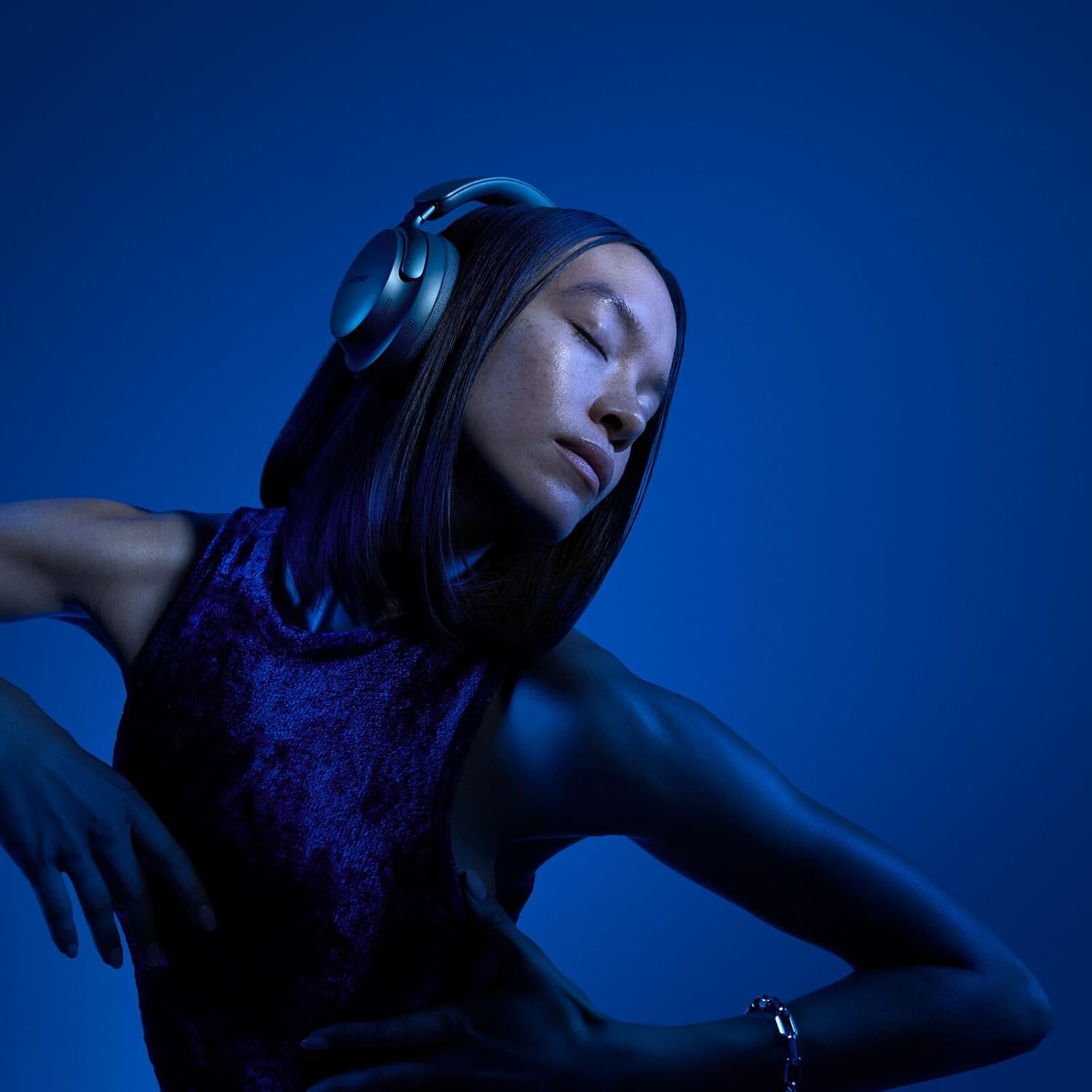Bose QuietComfort Ultra Headphones, Casque sans Fil à réduction de Bruit avec Audio Spatial, Casque Bluetooth Confortable, Jusqu’à 24 h d’autonomie de la Batterie