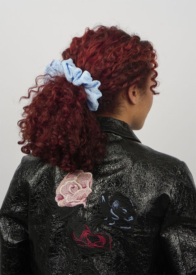 Sui Ava Ea Zig-Zag Scrunchie Sky blue
