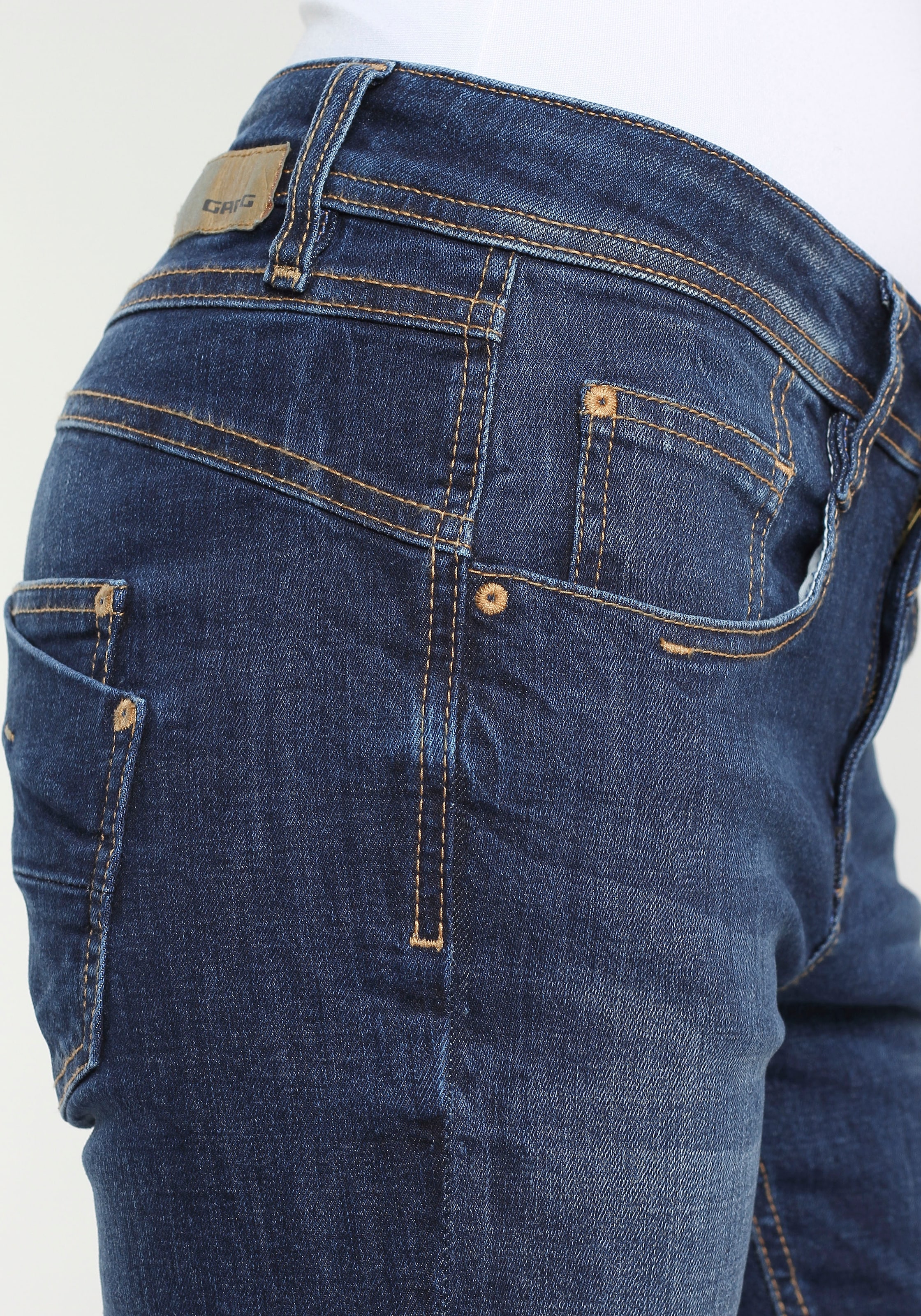 GANG Relax-fit-Jeans »94AMELIE« mit doppelter rechter Gesässtasche